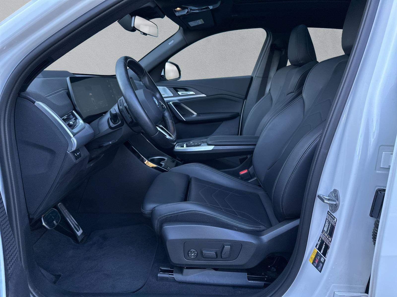 BMW iX2 30 M Sport xDrive U10 (CH) AHK **Action de leasing à 1.9%** 📍-image-10