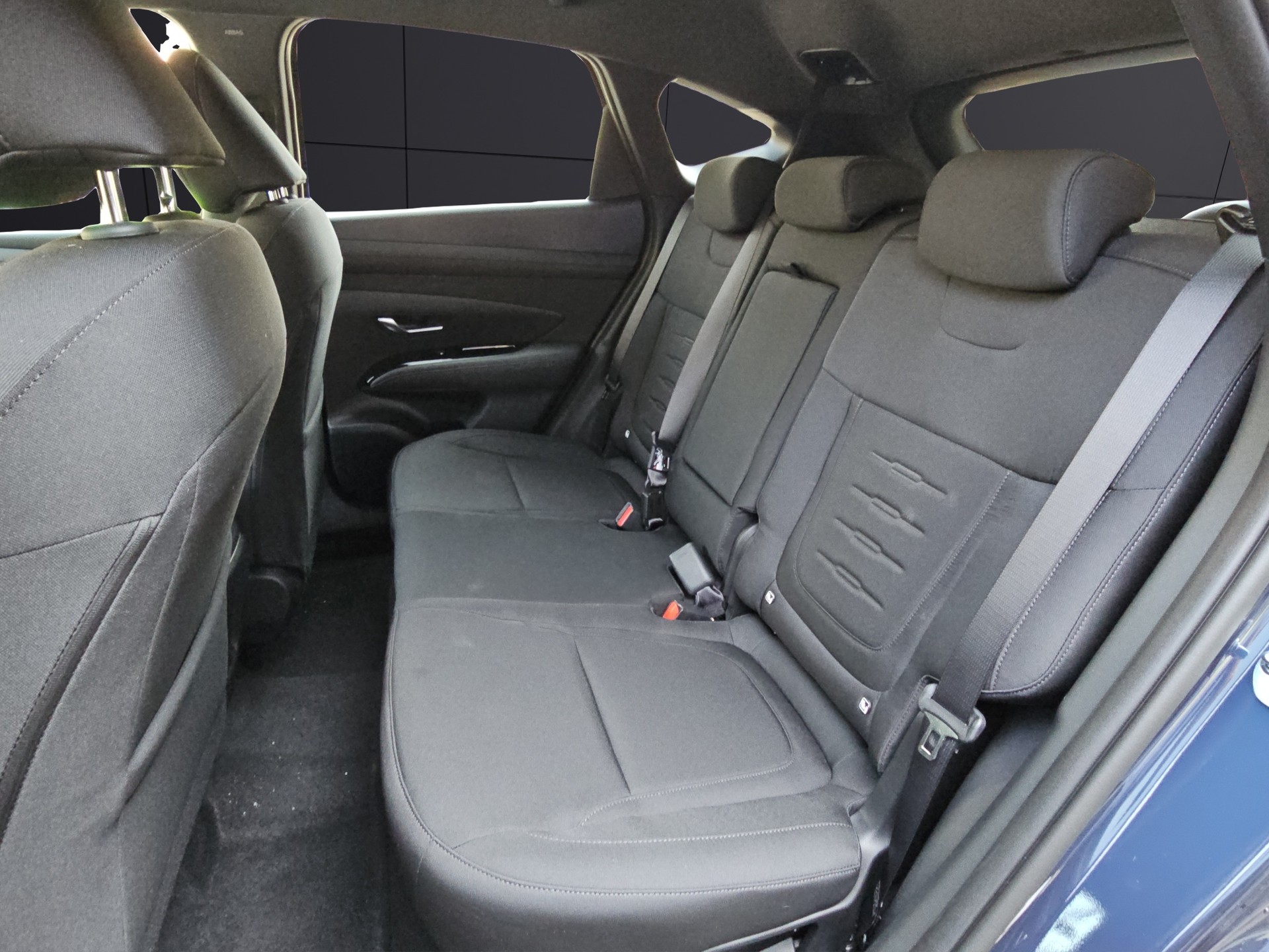 HYUNDAI Tucson 1.6 T-GDi HEV Origo Blackline 4WD-image-10