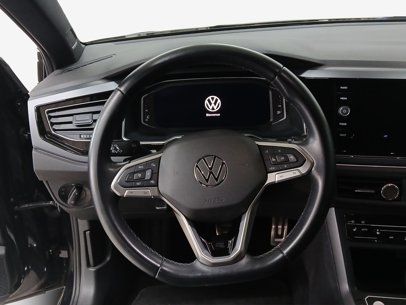 VW Taigo 1.0 TSI R-Line DSG-image-9