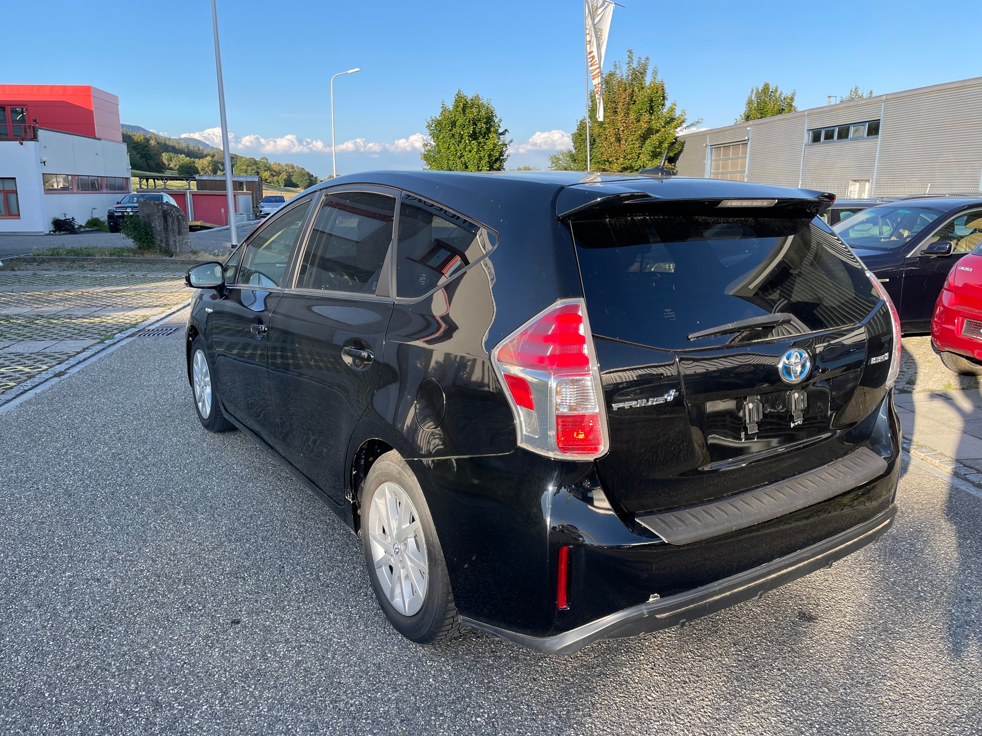 TOYOTA Prius+ 1.8 VVT-i HSD Comfort-image-4