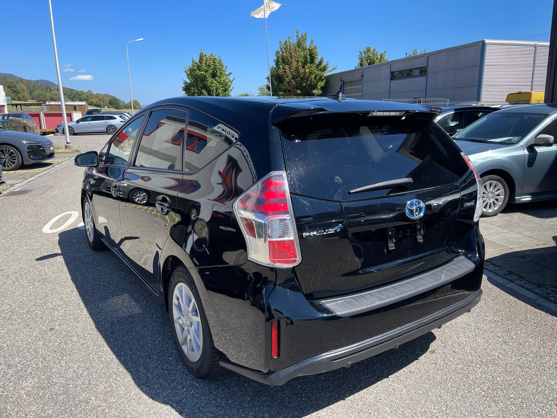 TOYOTA Prius+ 1.8 VVT-i HSD Comfort-image-5