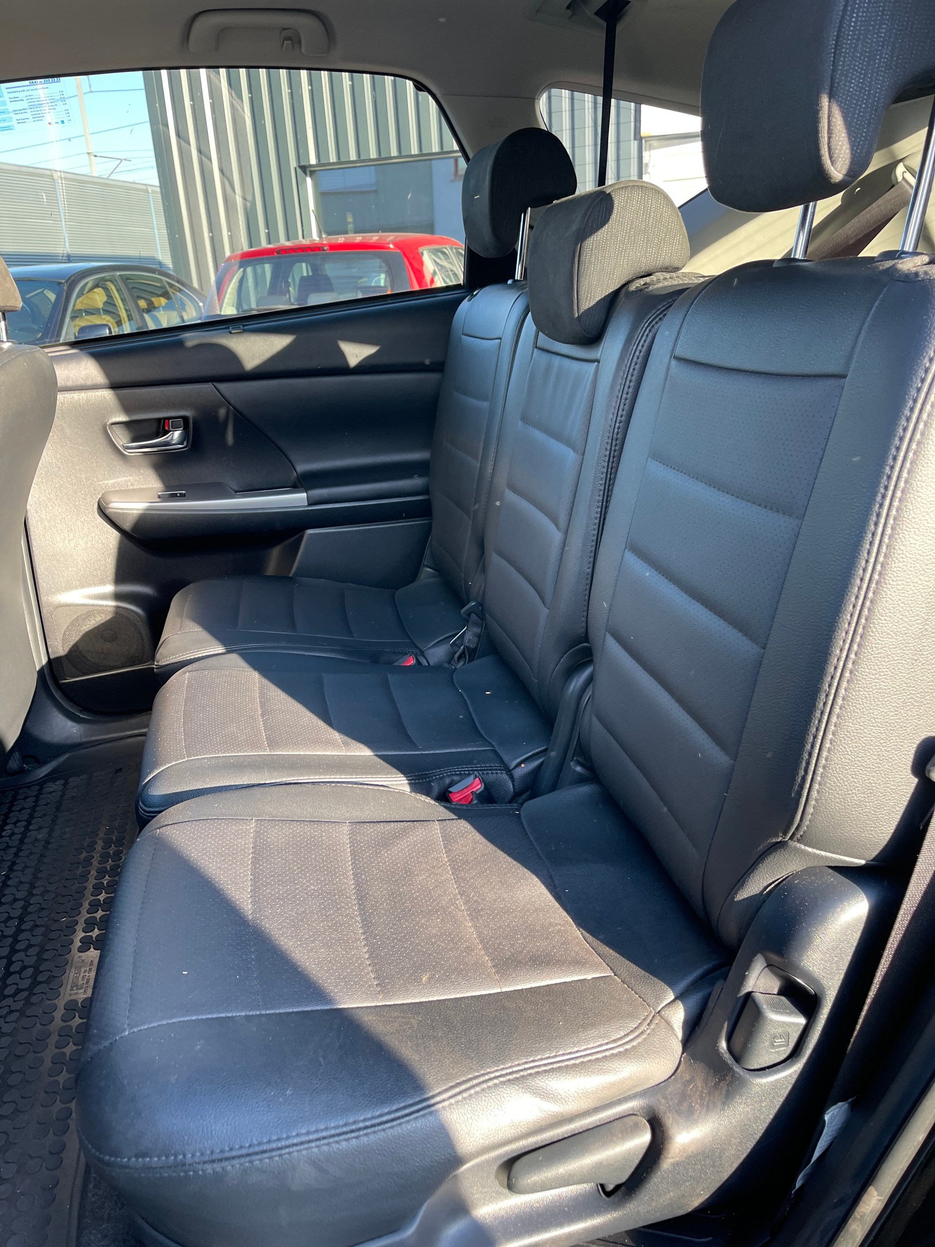 TOYOTA Prius+ 1.8 VVT-i HSD Comfort-image-11