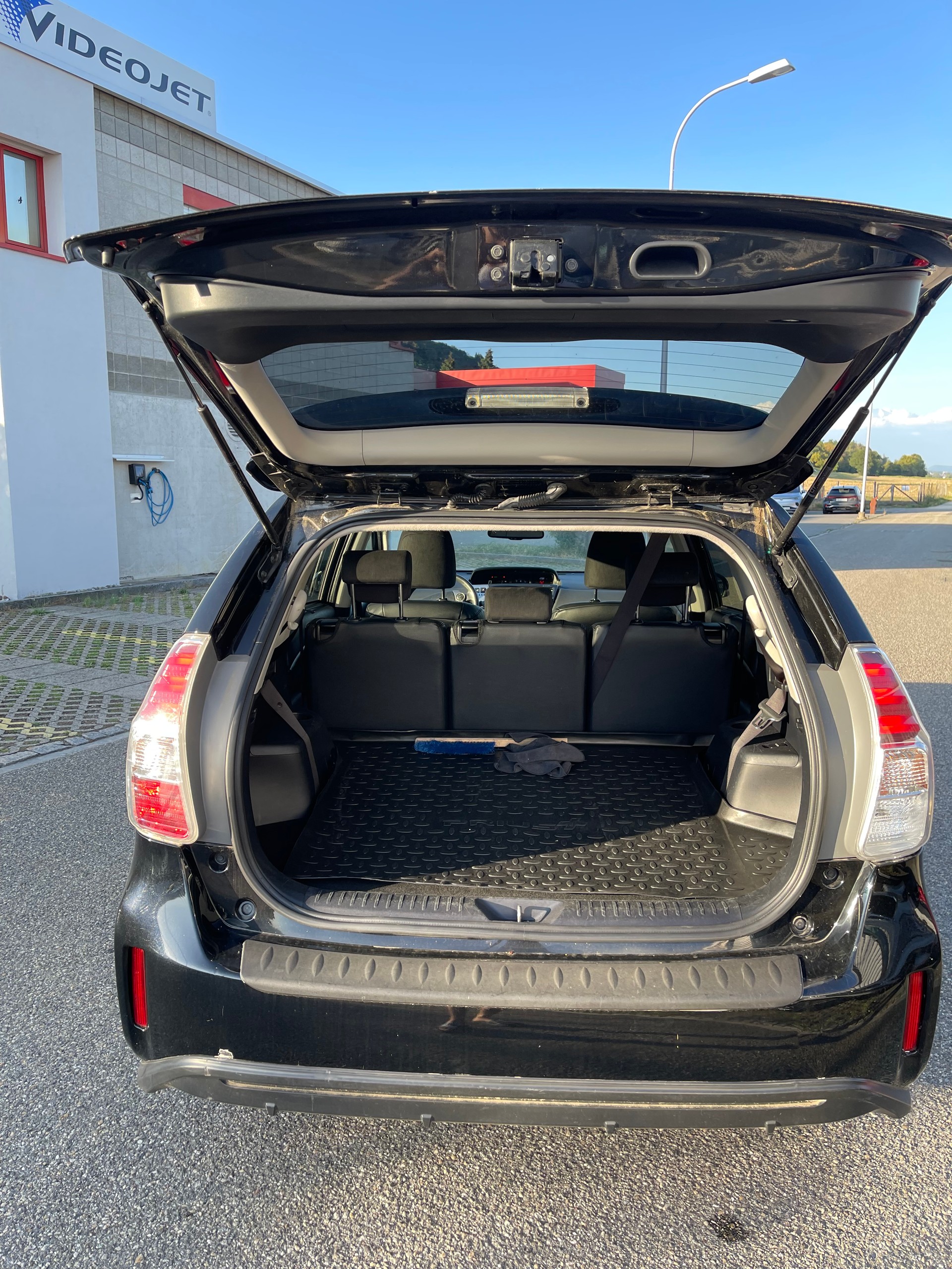 TOYOTA Prius+ 1.8 VVT-i HSD Comfort-image-12