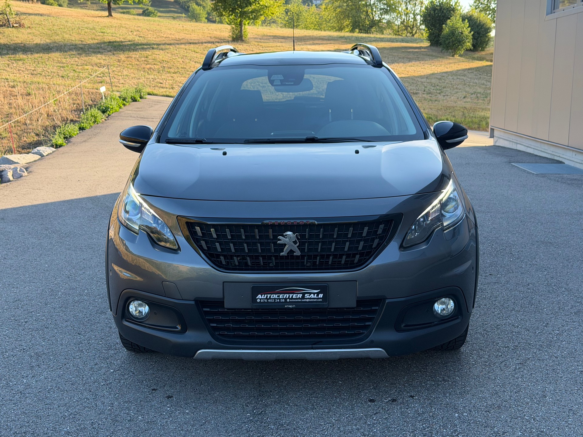 PEUGEOT 2008 1.2 PureTech GT Line EAT6-image-2