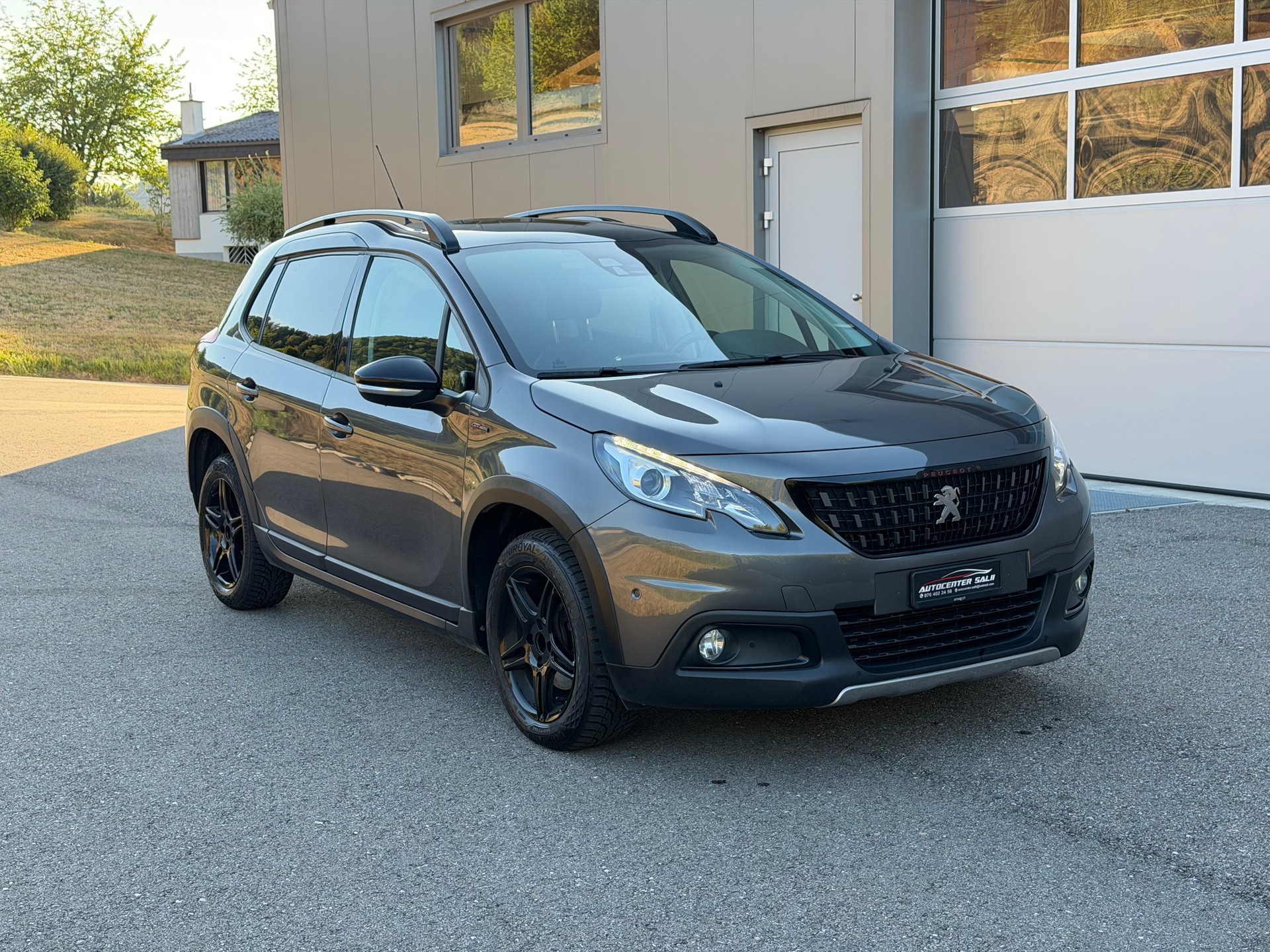 PEUGEOT 2008 1.2 PureTech GT Line EAT6-image-1