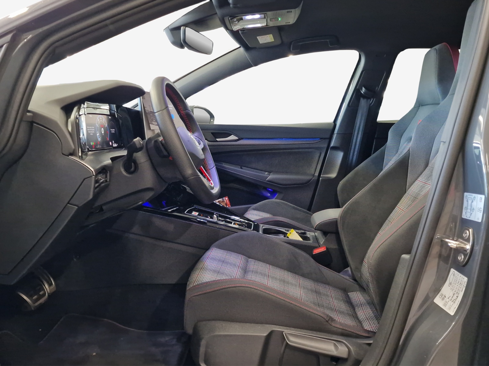 VW Golf 2.0 TSI GTI DSG-image-7