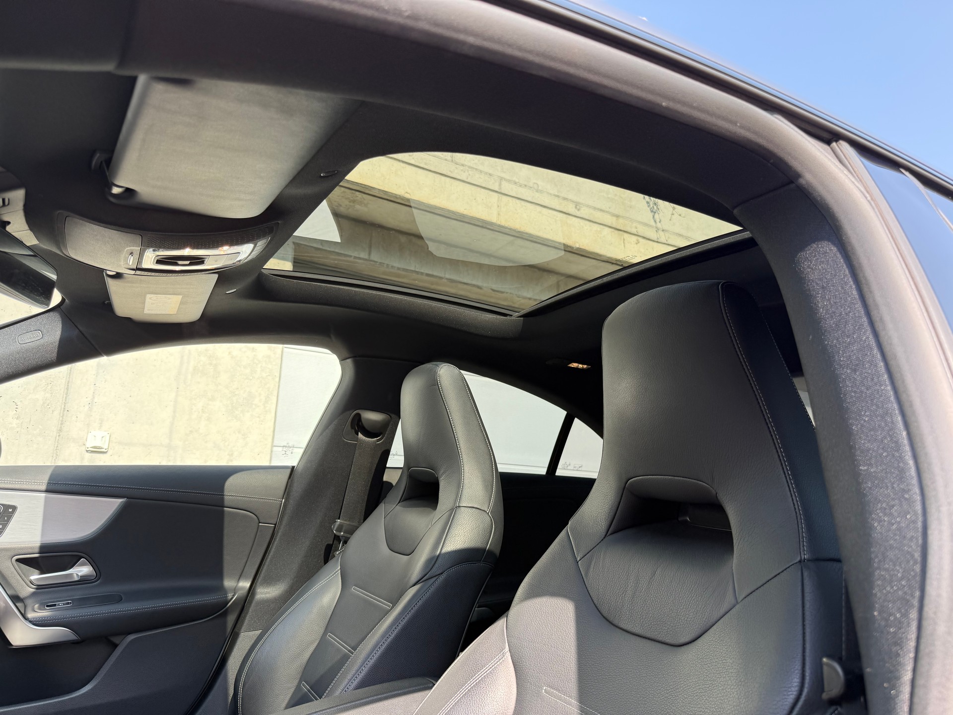 MERCEDES-BENZ CLA 250 4Matic AMG Line 7G-DCT-image-9