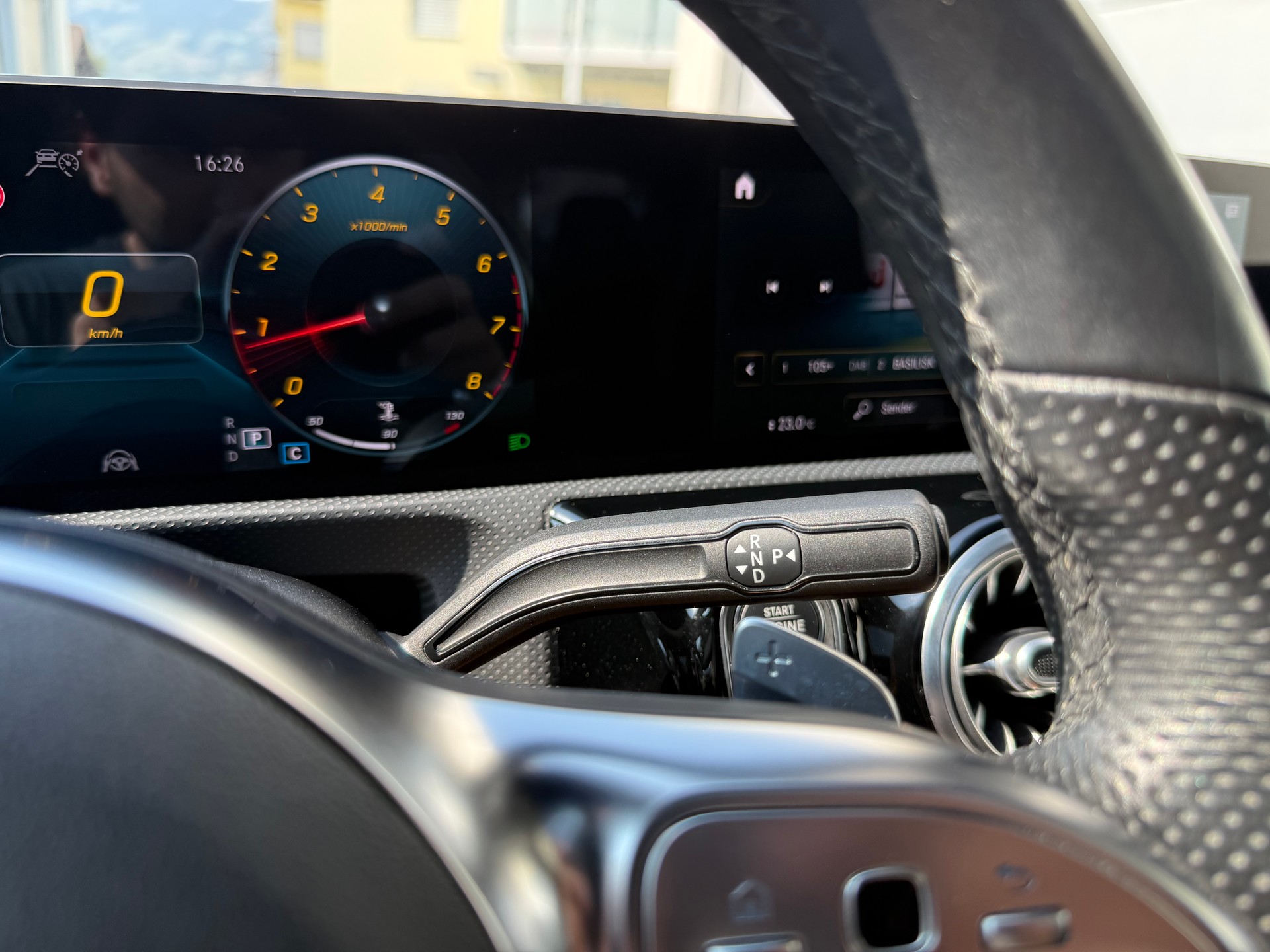 MERCEDES-BENZ CLA 250 4Matic AMG Line 7G-DCT-image-16
