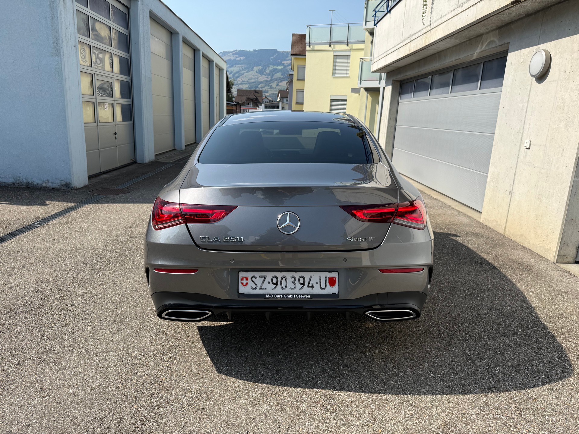 MERCEDES-BENZ CLA 250 4Matic AMG Line 7G-DCT-image-4