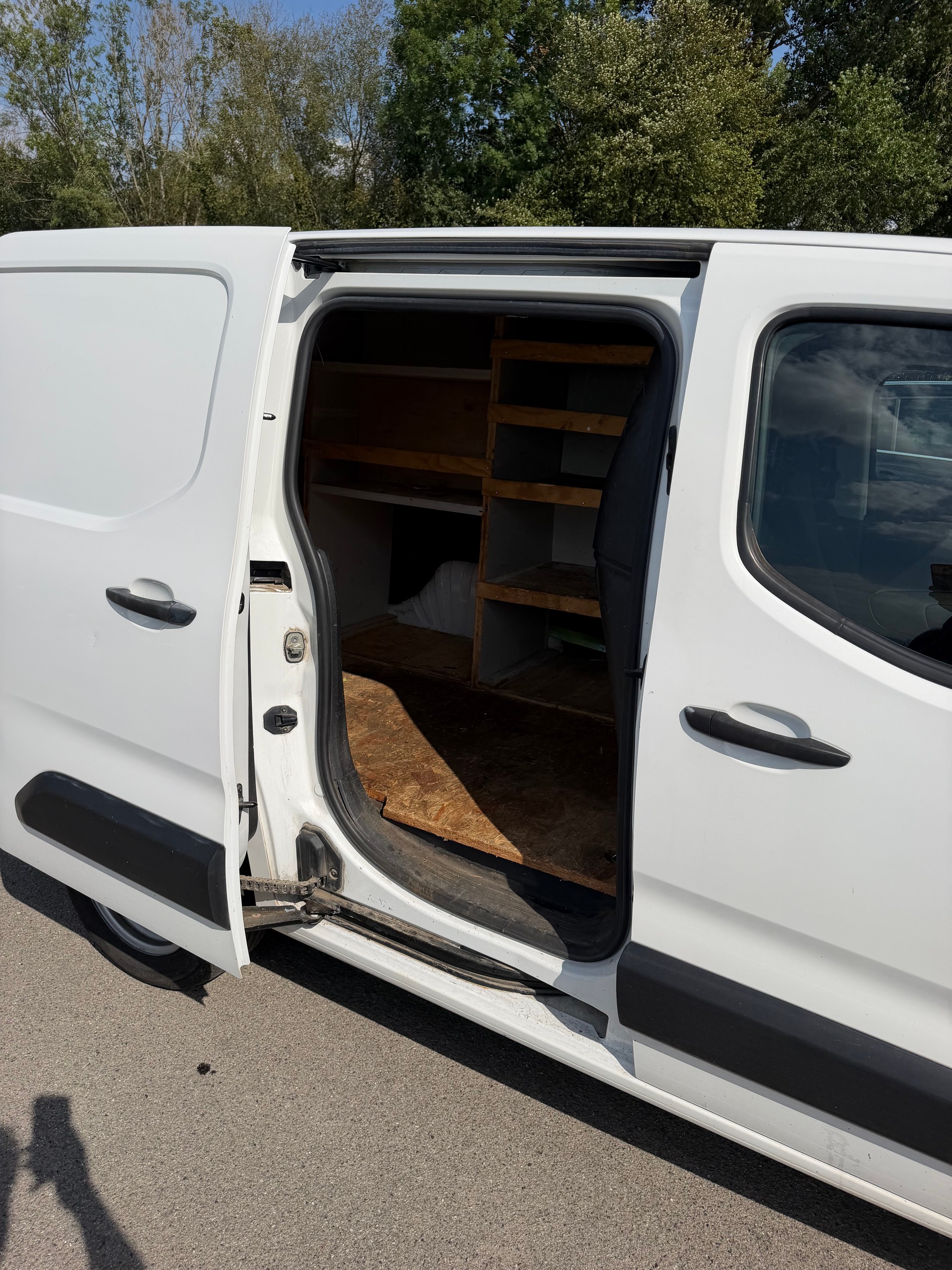 CITROEN Berlingo Van 1.6 Blue HDi 100 s/s Driver 1000kg-image-5