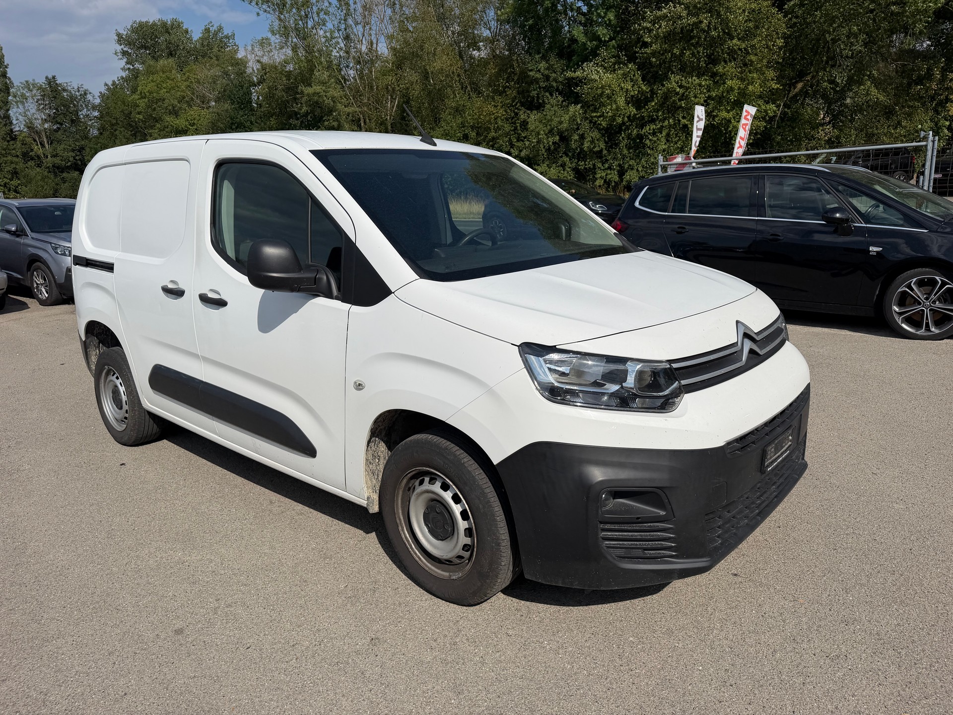CITROEN Berlingo Van 1.6 Blue HDi 100 s/s Driver 1000kg-image-3