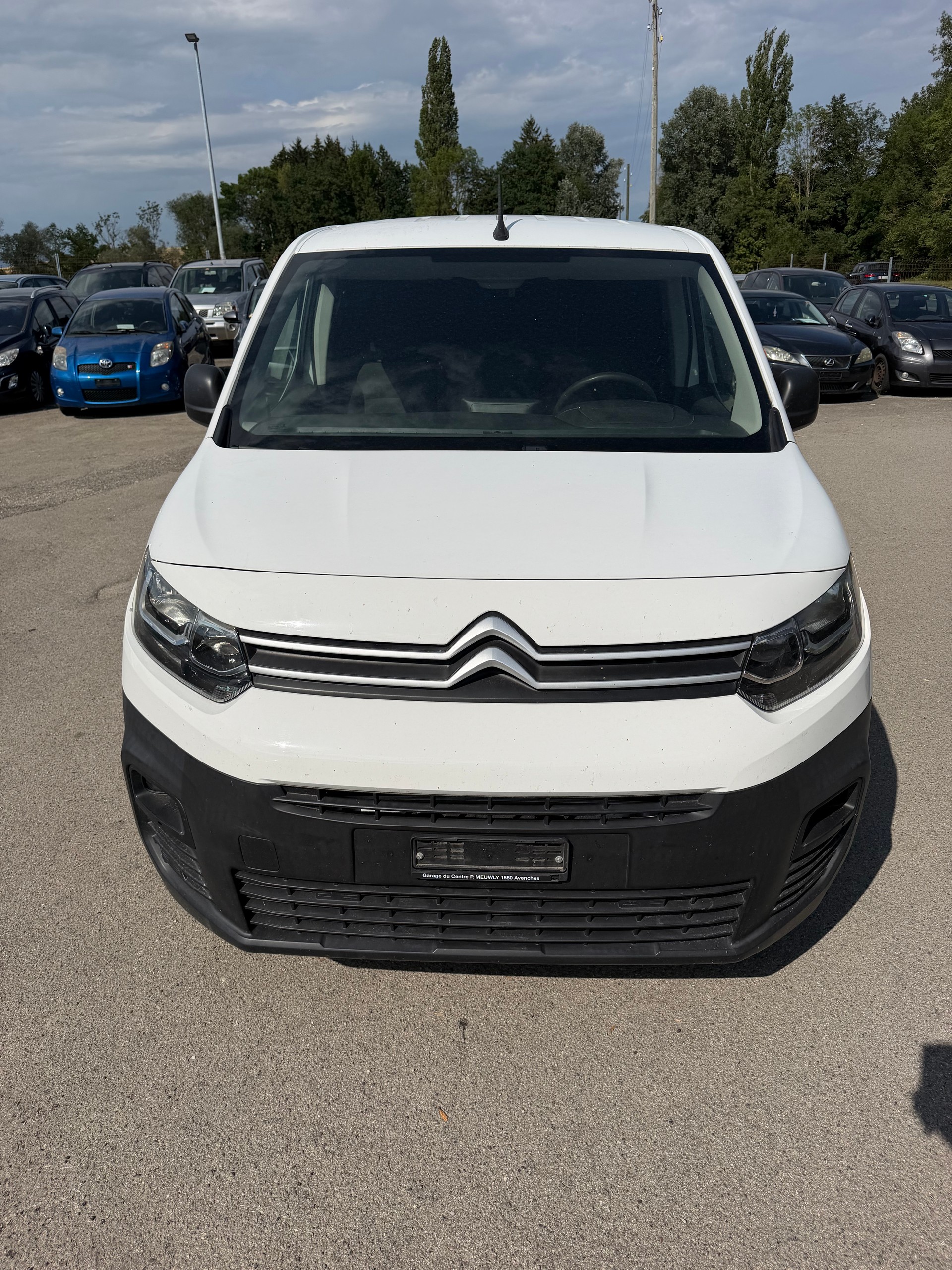 CITROEN Berlingo Van 1.6 Blue HDi 100 s/s Driver 1000kg-image-2