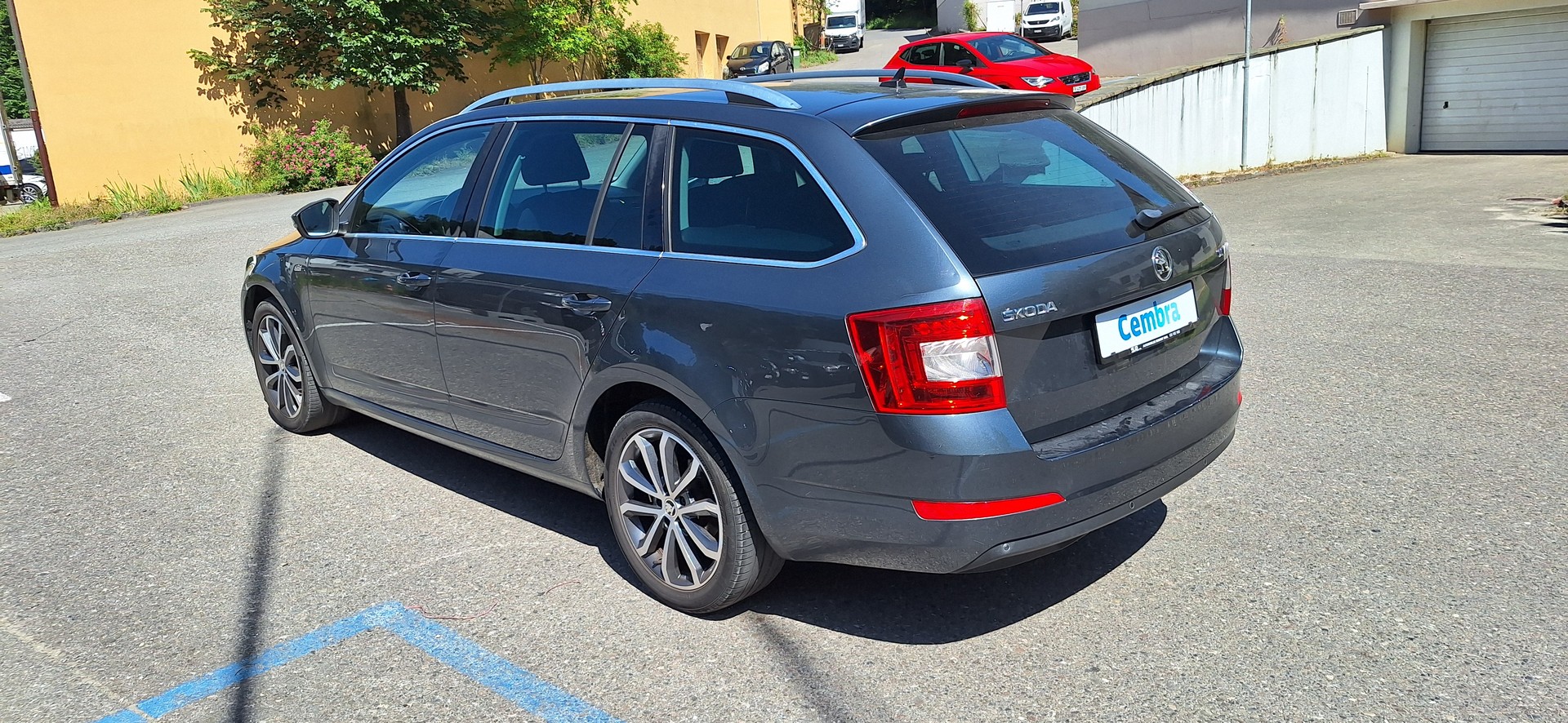 SKODA Octavia Combi 1.2 TSI Swiss Joy DSG-image-3