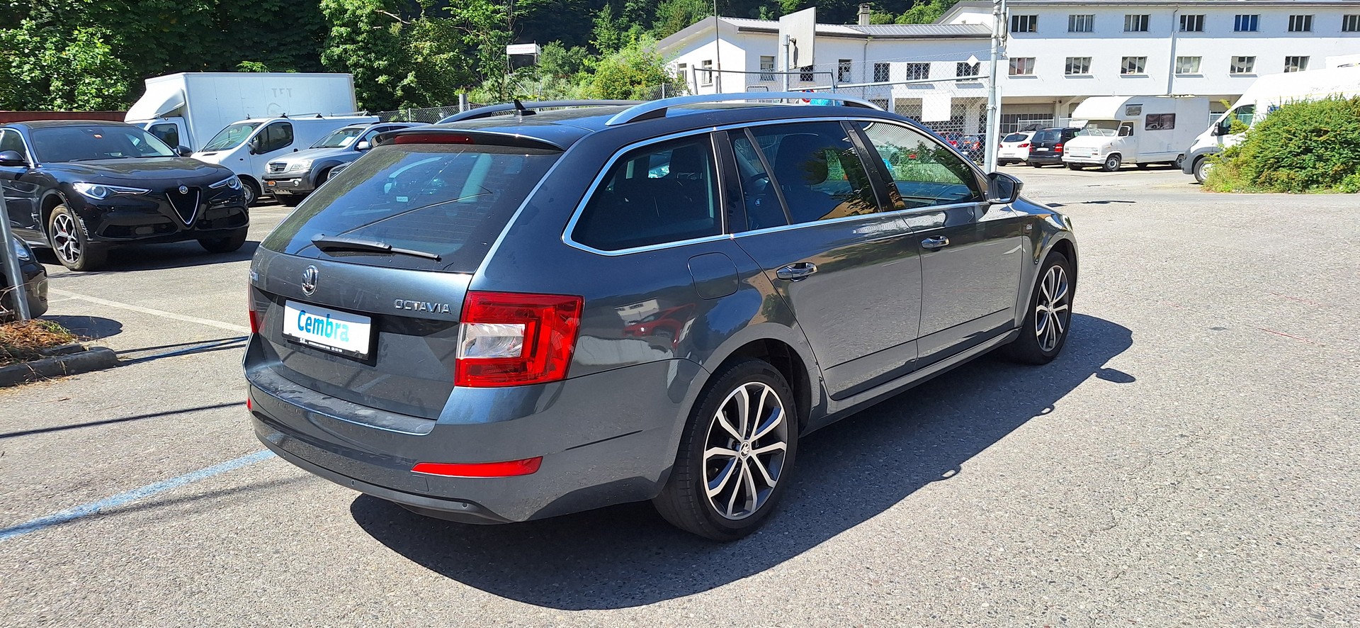 SKODA Octavia Combi 1.2 TSI Swiss Joy DSG-image-5