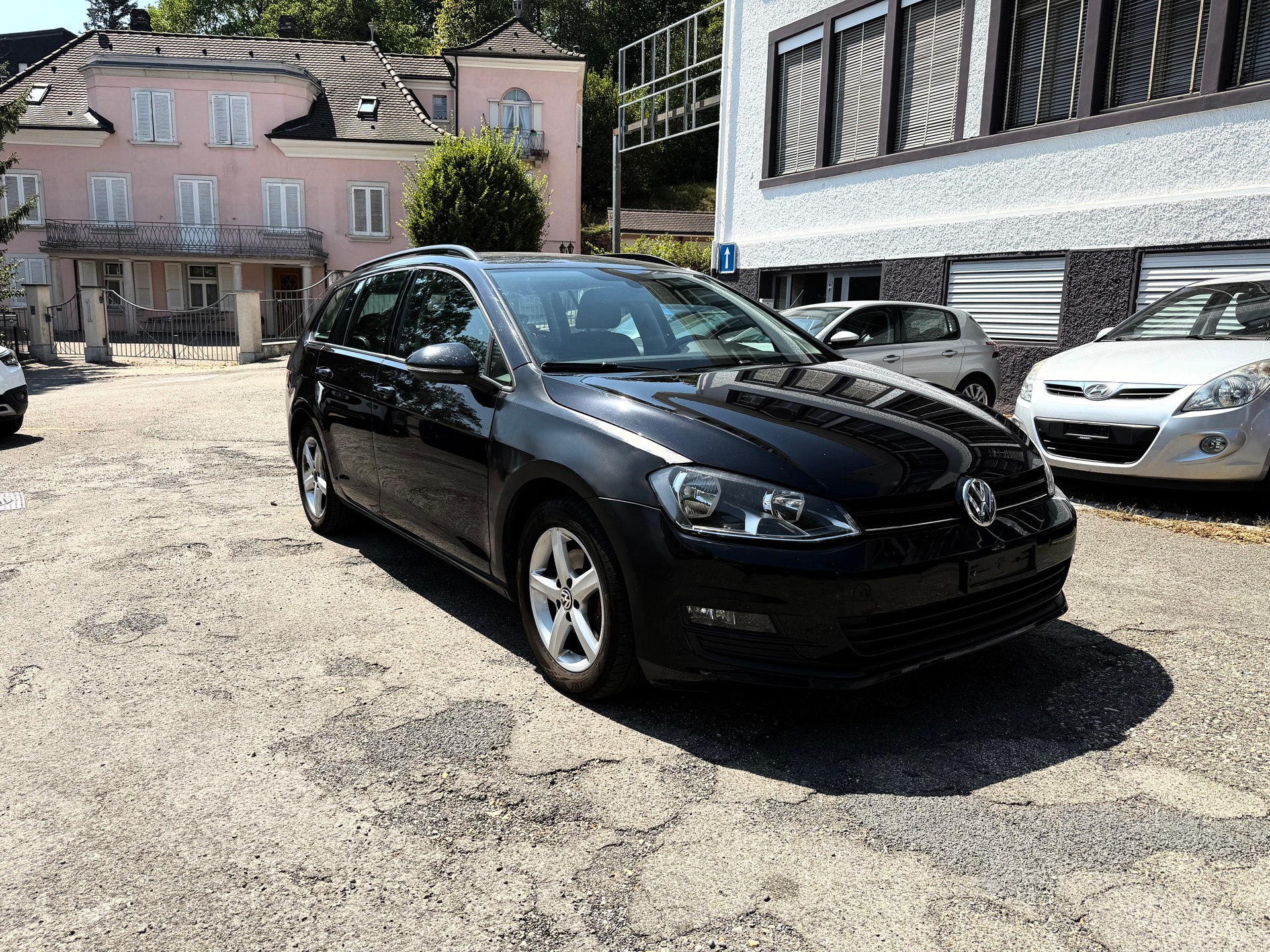 VW Golf Variant 1.6 TDI Comfortline DSG-image-2