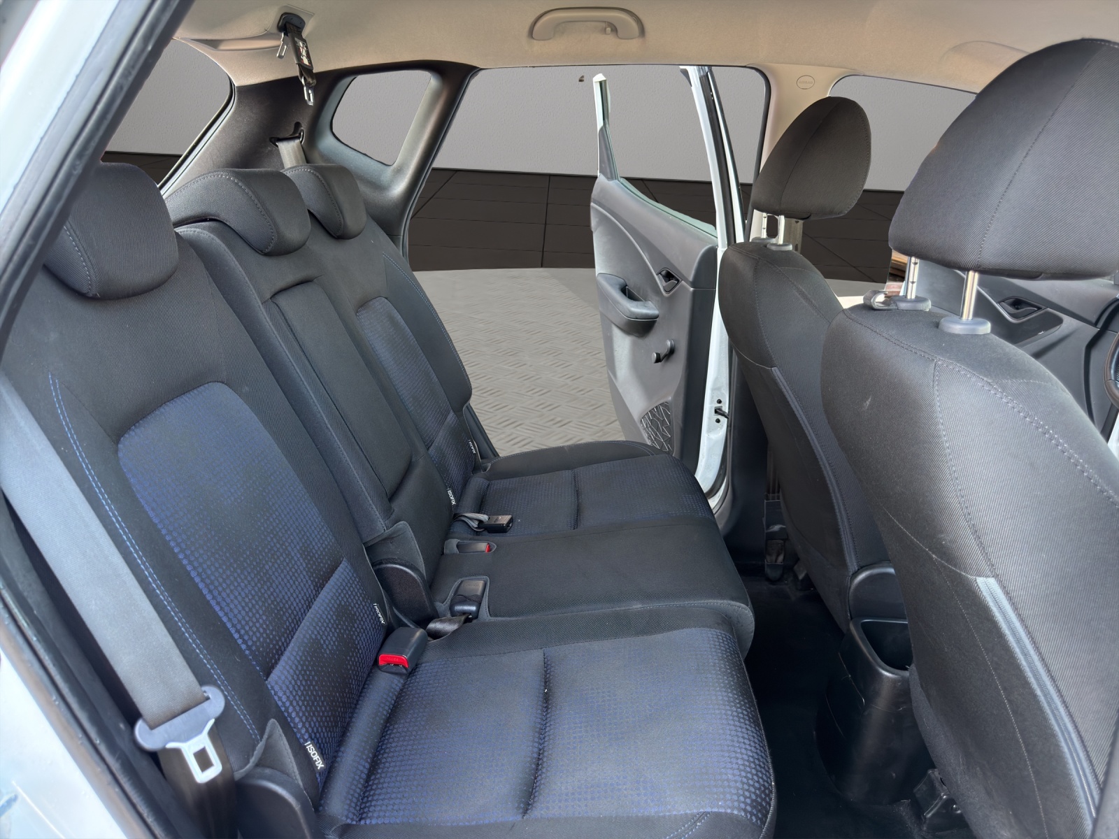 HYUNDAI iX20 1.4 Comfort-image-17