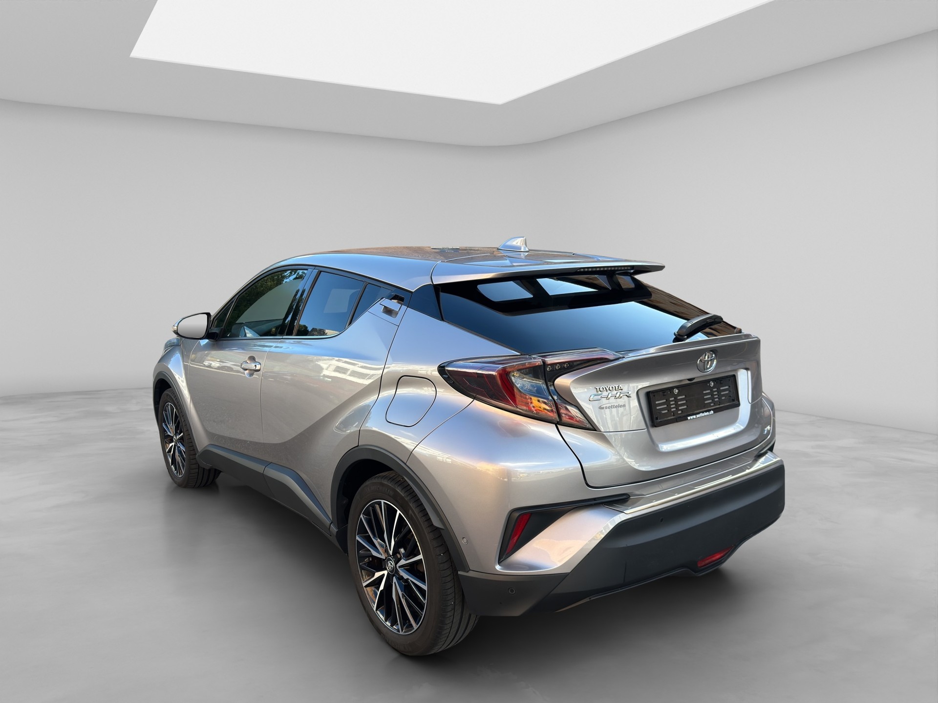 TOYOTA C-HR 1.2 Turbo Premium 4WD Multidrive S-image-3