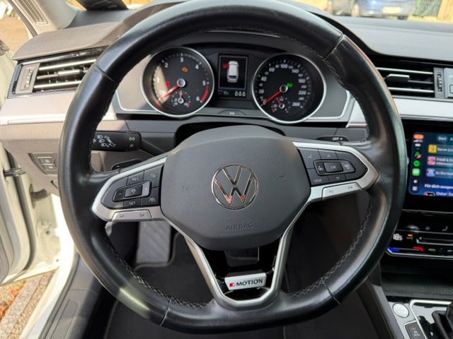 VW Passat 2.0 TDI BMT Business 4Motion DSG-image-15