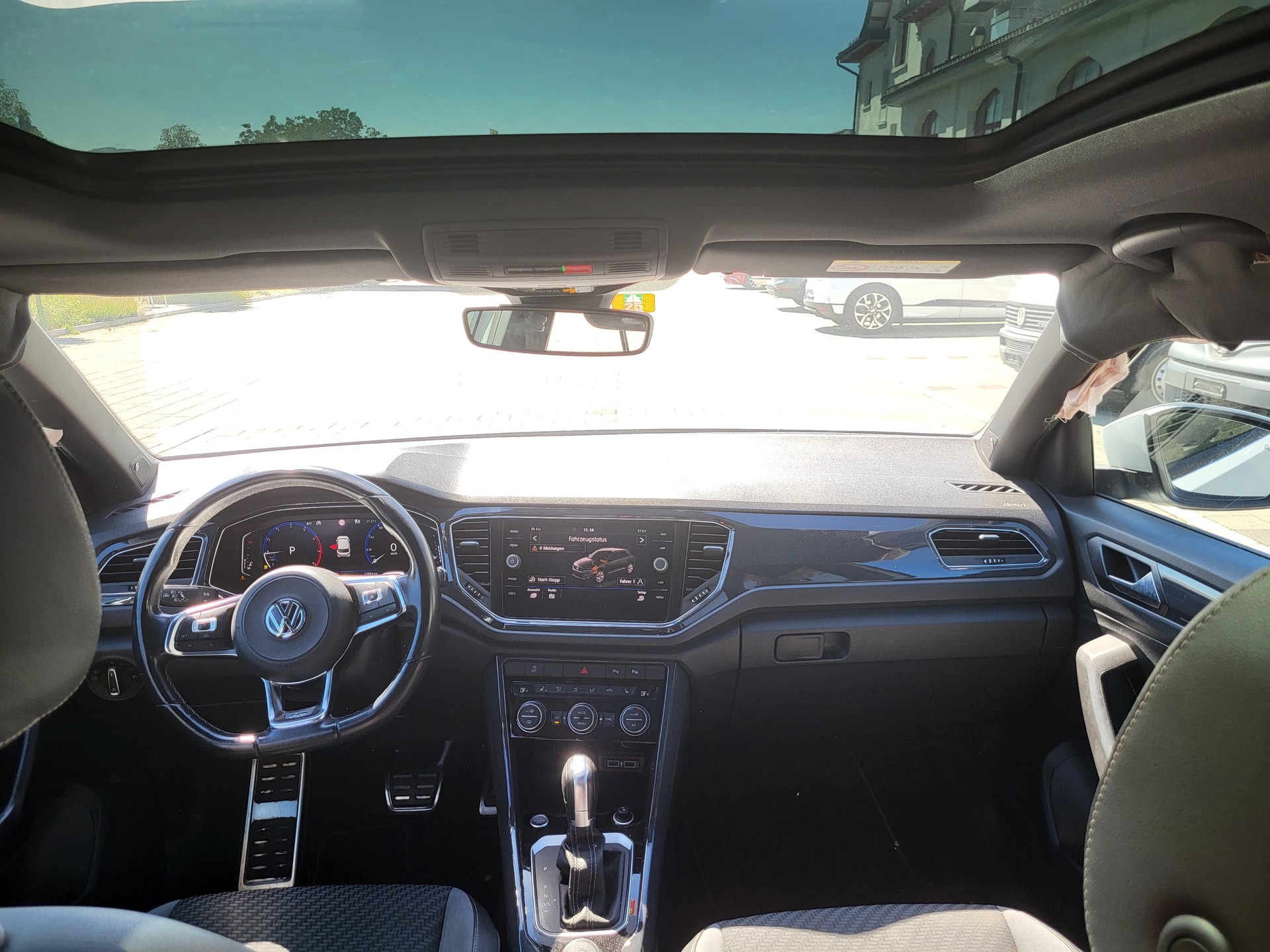 VW T-Roc 2.0 TSI R-Line Sport DSG 4Motion-image-8