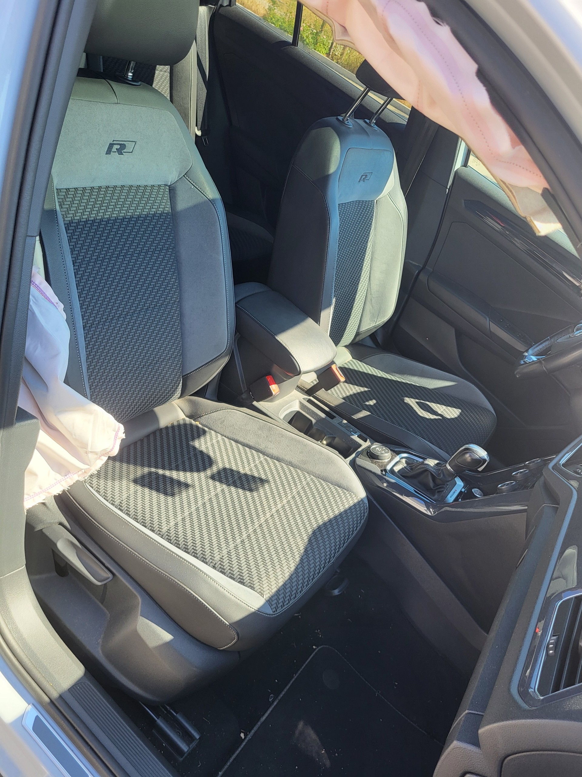 VW T-Roc 2.0 TSI R-Line Sport DSG 4Motion-image-7