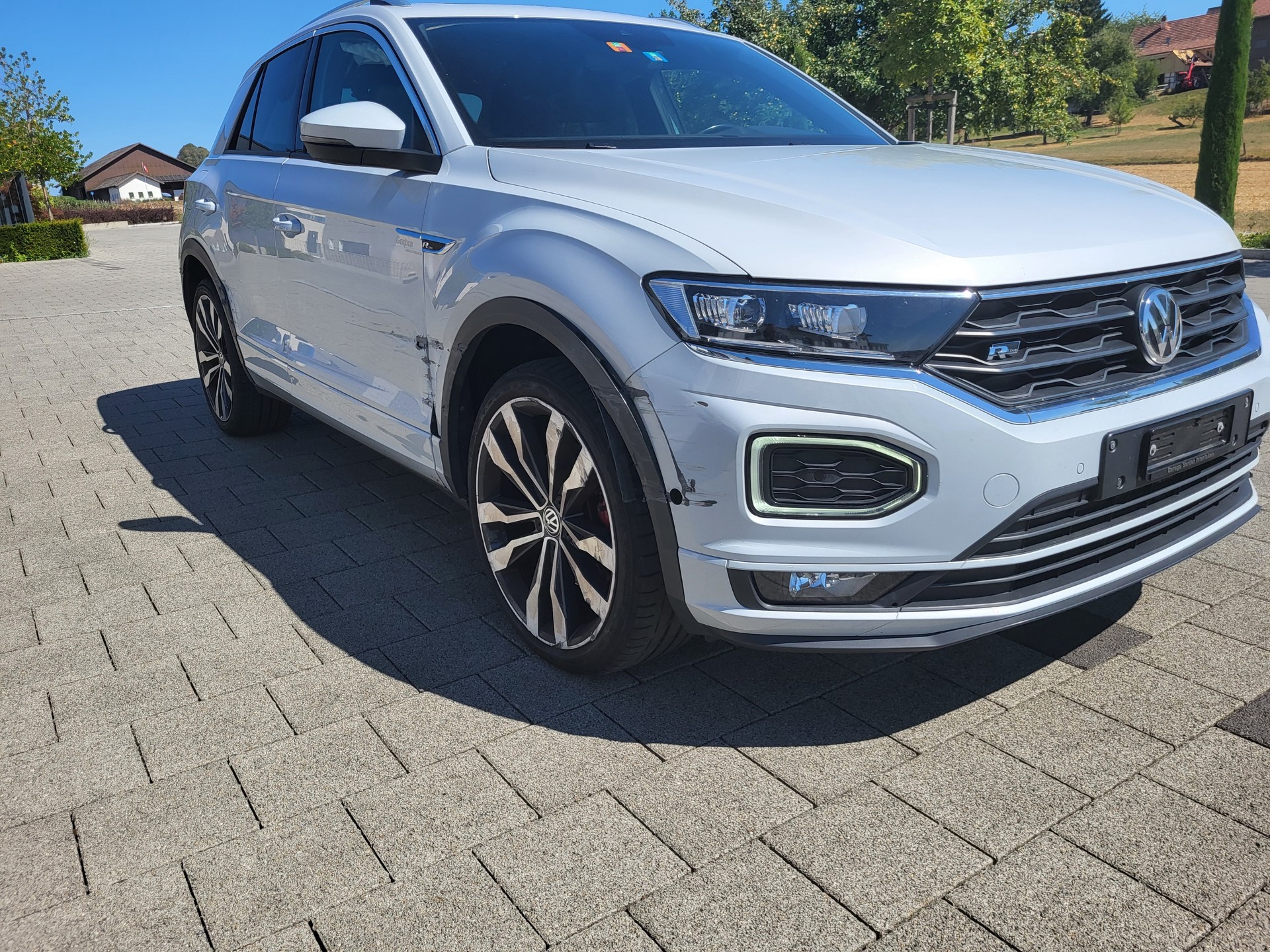 VW T-Roc 2.0 TSI R-Line Sport DSG 4Motion-image-4