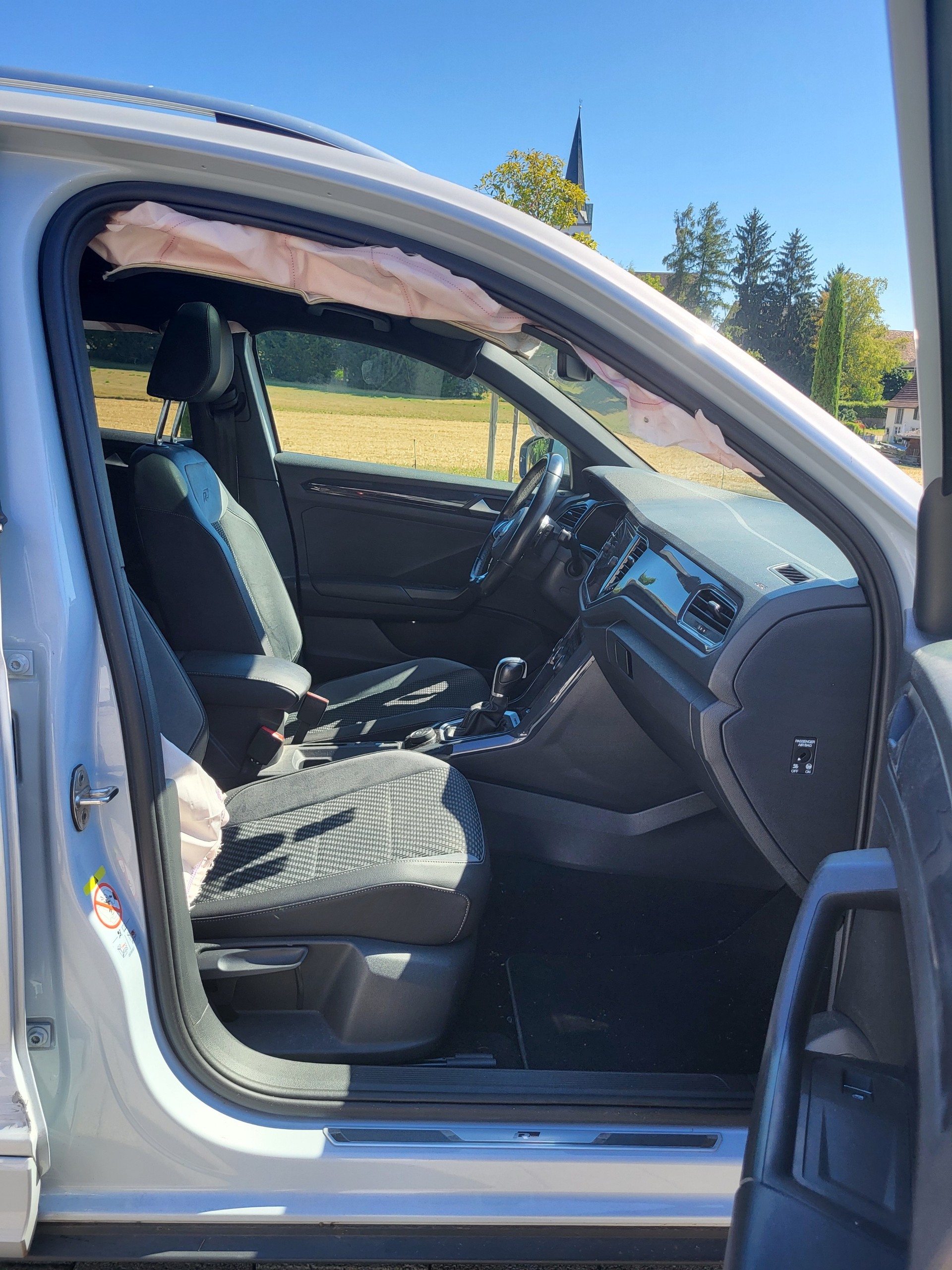 VW T-Roc 2.0 TSI R-Line Sport DSG 4Motion-image-6