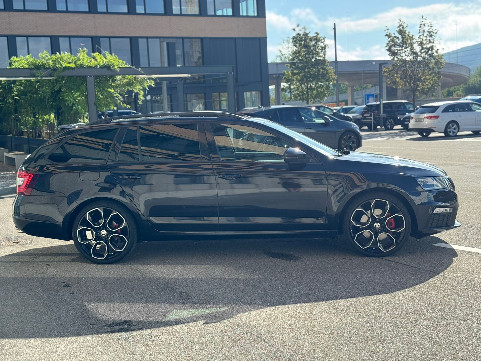 SKODA 2.0 TDI 184 RS Prag 4x4 DSG-image-0