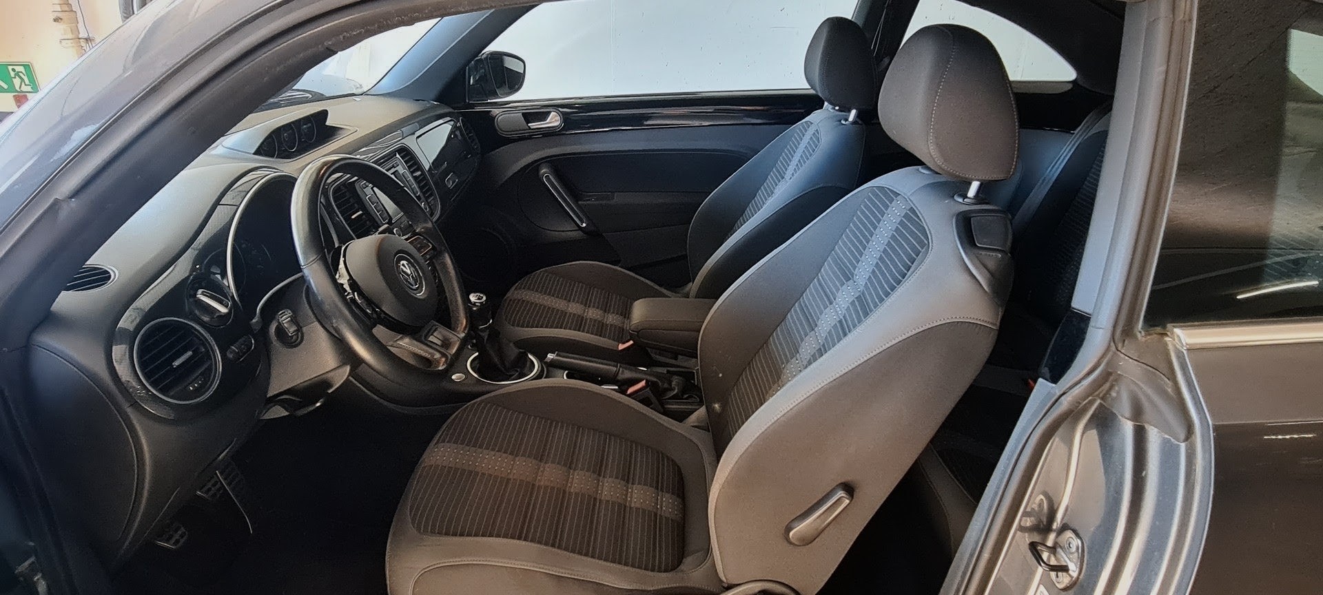 VW Beetle 1.4 TSI Sport-image-6