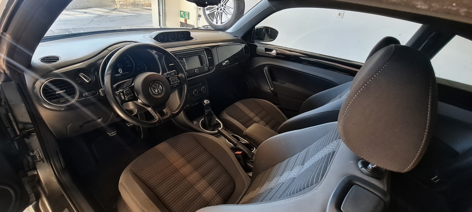 VW Beetle 1.4 TSI Sport-image-7