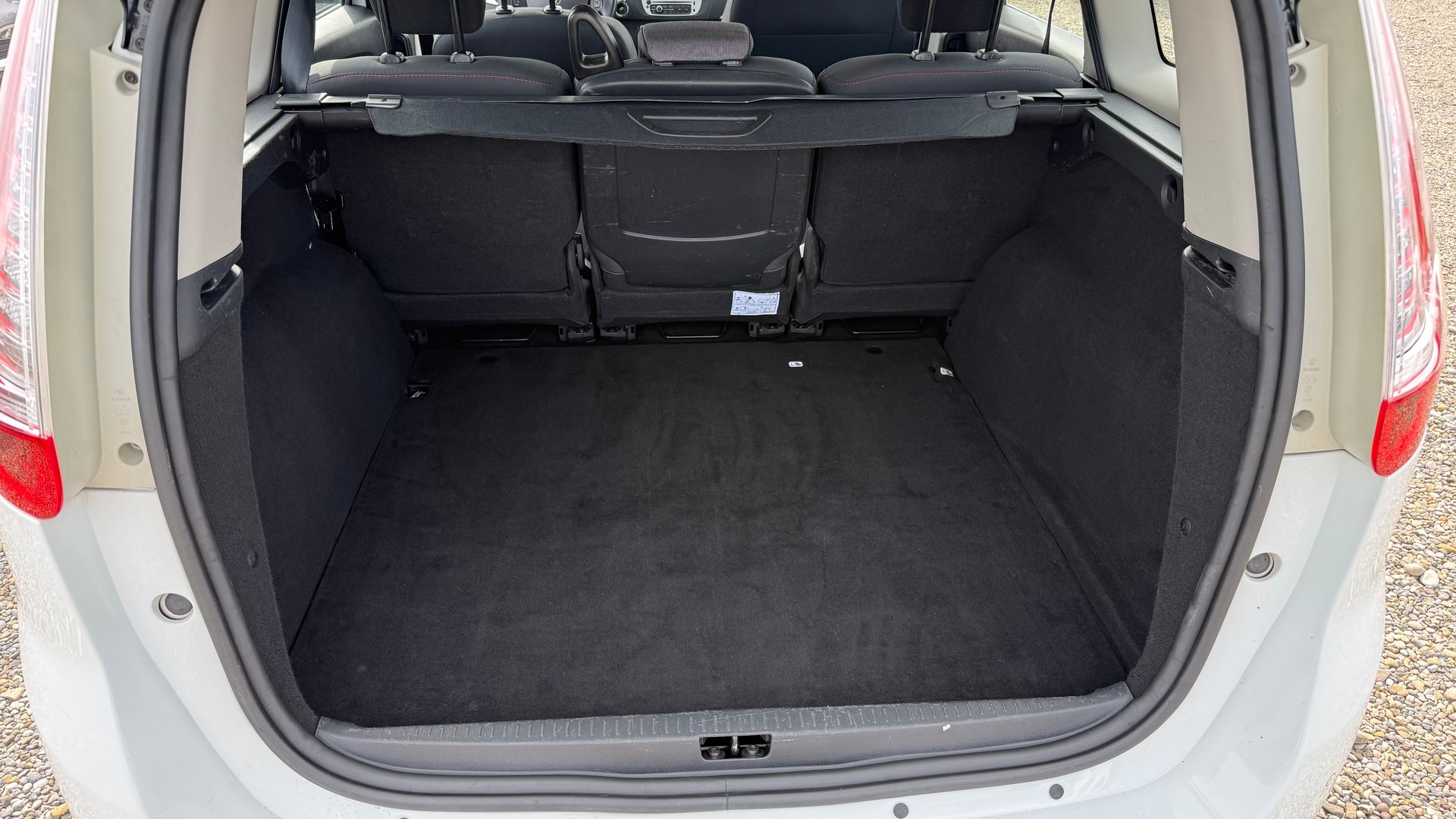 RENAULT Grand Scénic 1.5 dCi Expression EDC-image-22