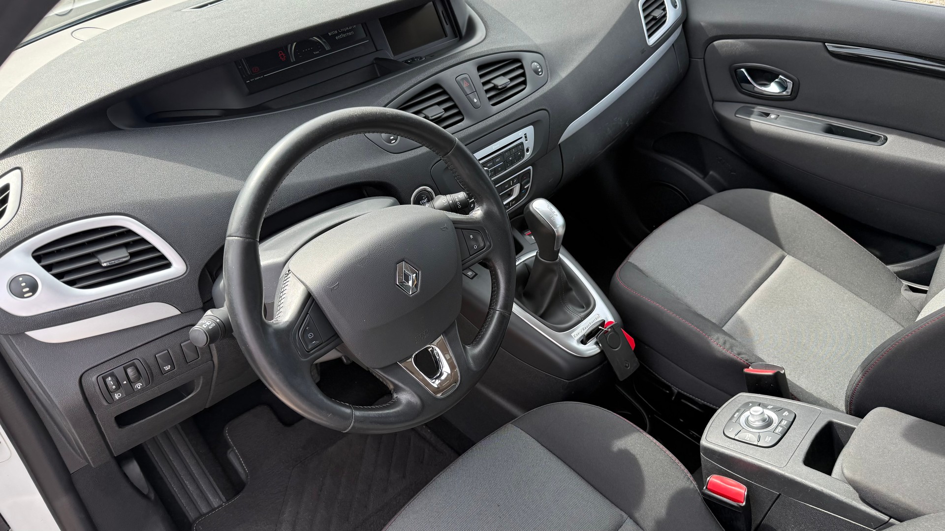 RENAULT Grand Scénic 1.5 dCi Expression EDC-image-2