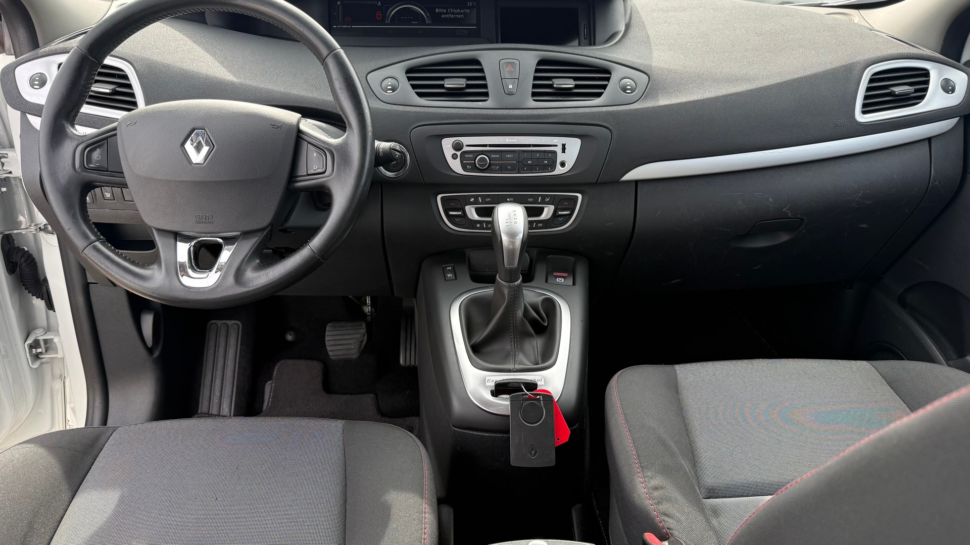 RENAULT Grand Scénic 1.5 dCi Expression EDC-image-4