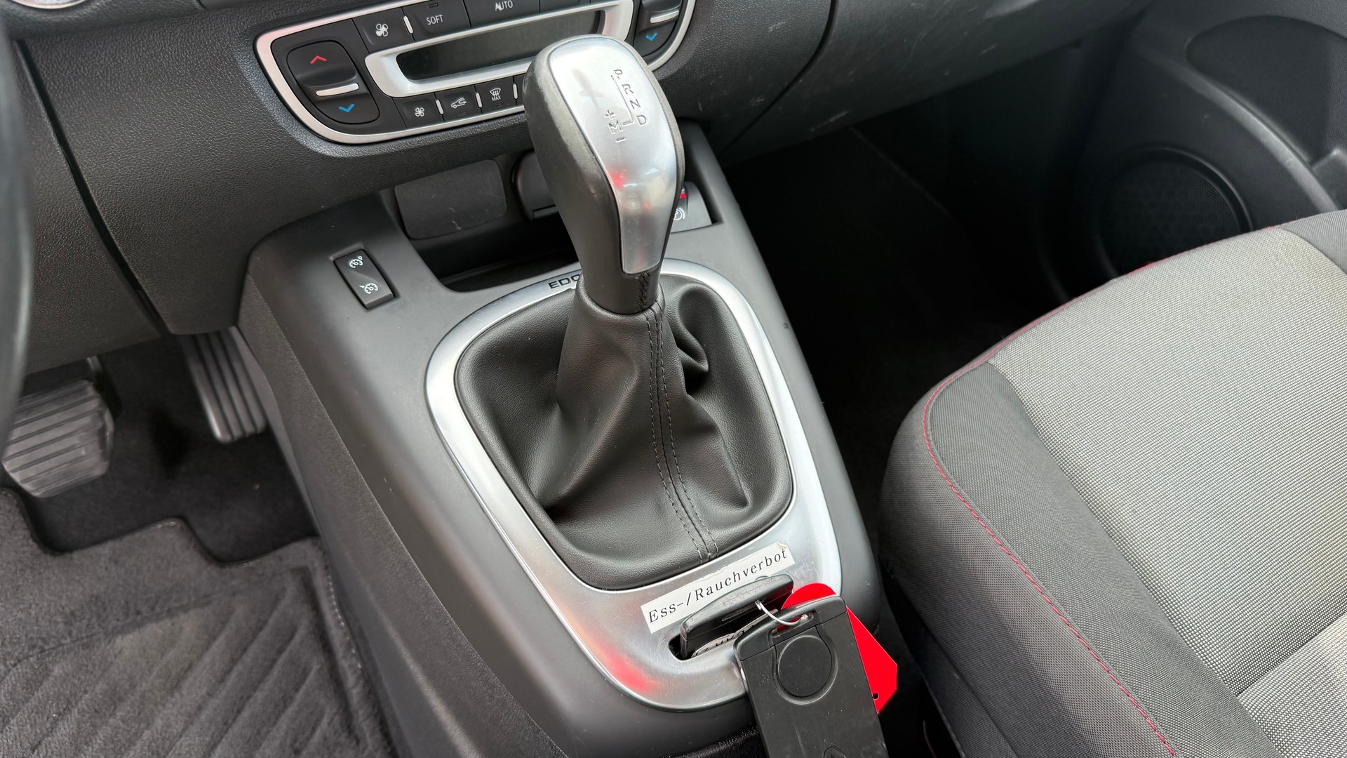 RENAULT Grand Scénic 1.5 dCi Expression EDC-image-6
