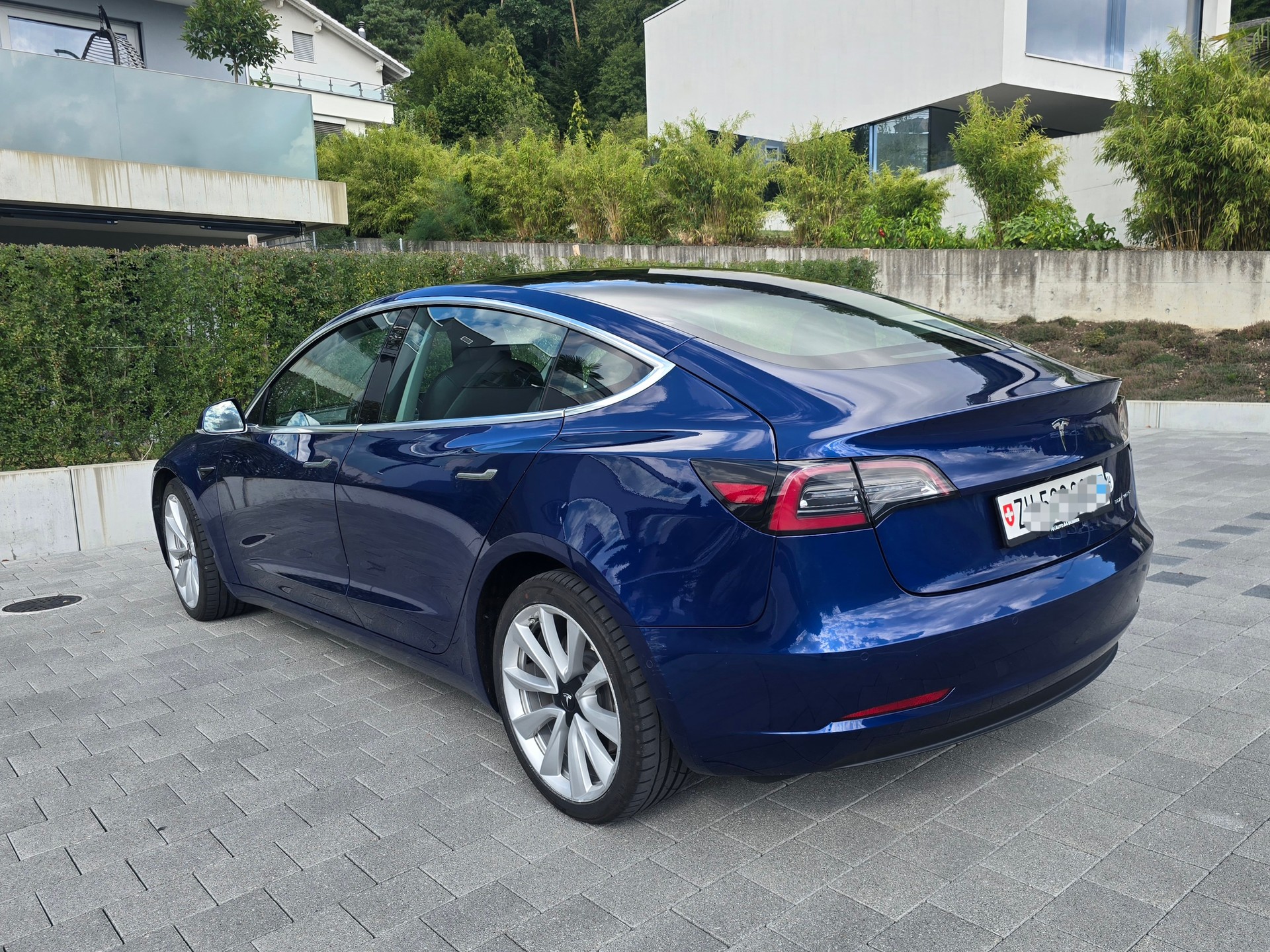 TESLA Long Range D-image-1