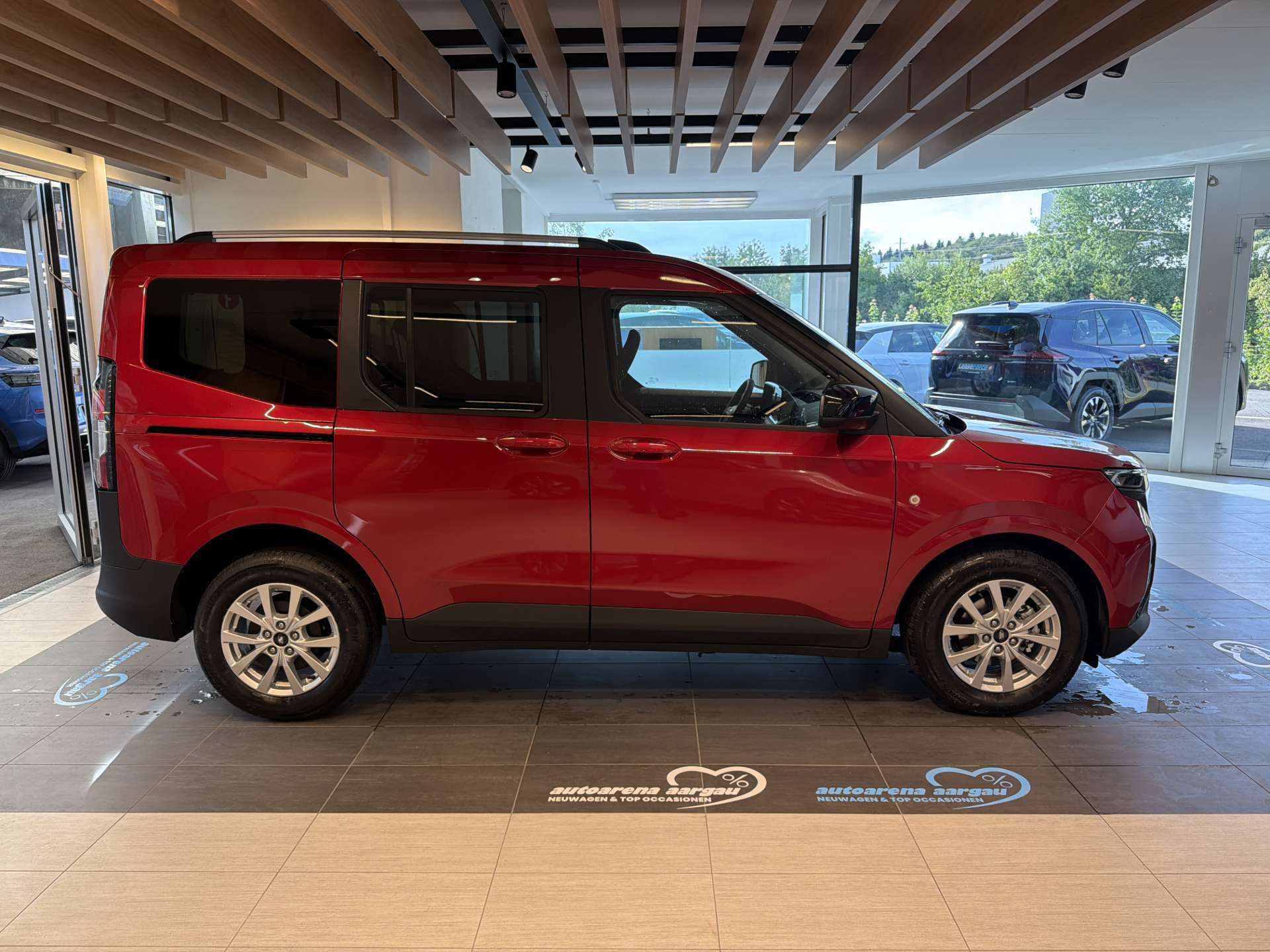 FORD Tourneo Courier 1.0 EcoBoost Titanium Automat-image-11