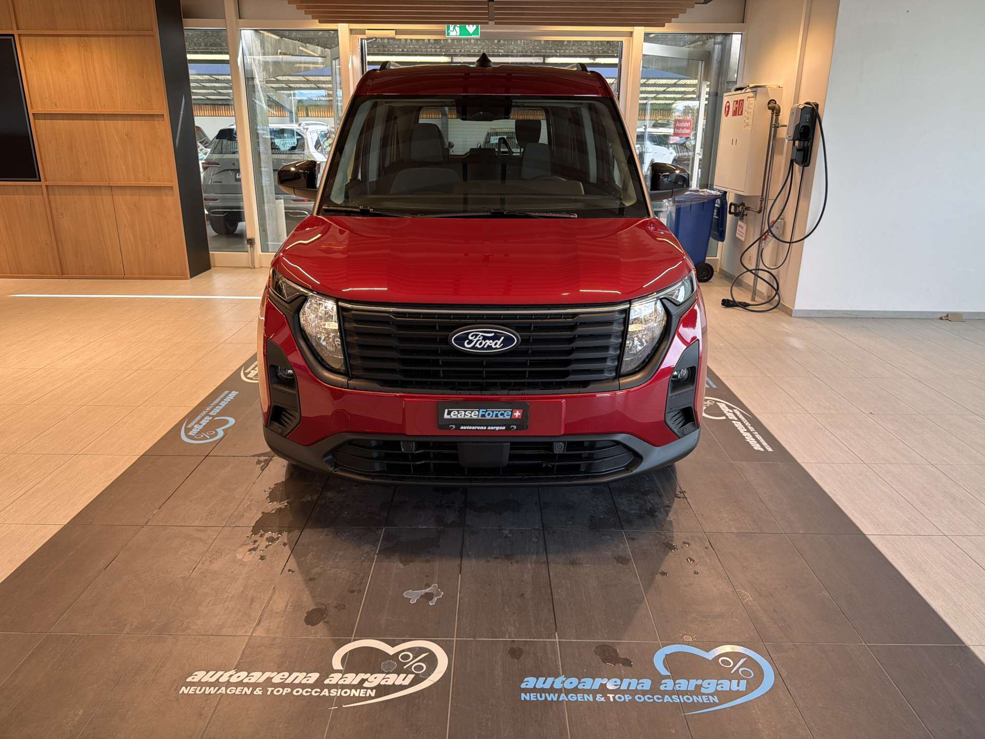 FORD Tourneo Courier 1.0 EcoBoost Titanium Automat-image-10