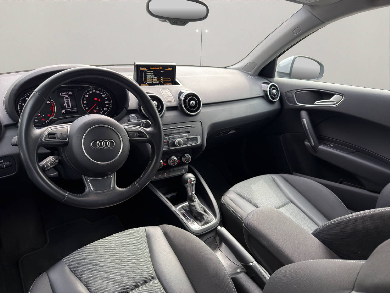 AUDI A1 Sportback 1.0 TFSI S-LINE-image-6