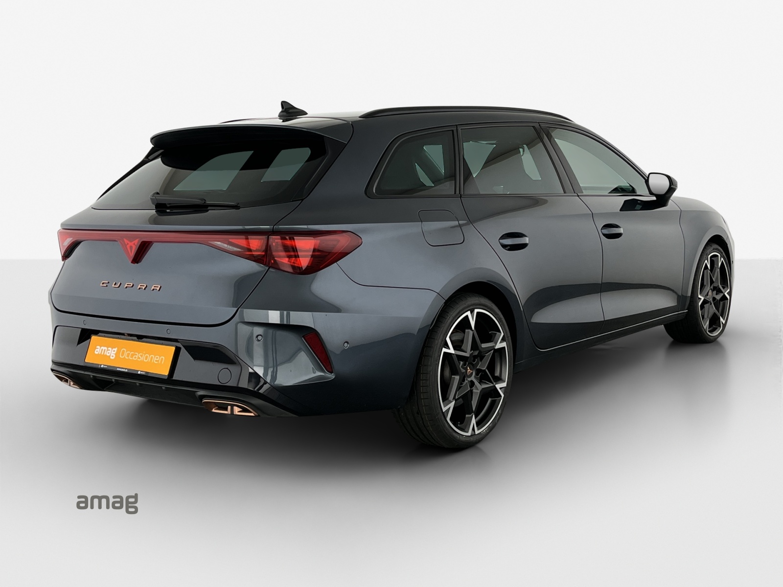 CUPRA LEON ST 1.5 e-HYBRID pHEV Black SymphonyDSG-image-4