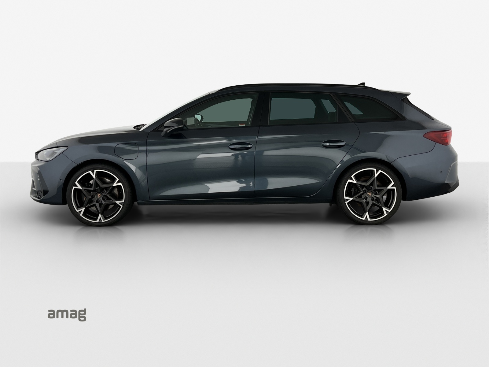 CUPRA LEON ST 1.5 e-HYBRID pHEV Black SymphonyDSG-image-3