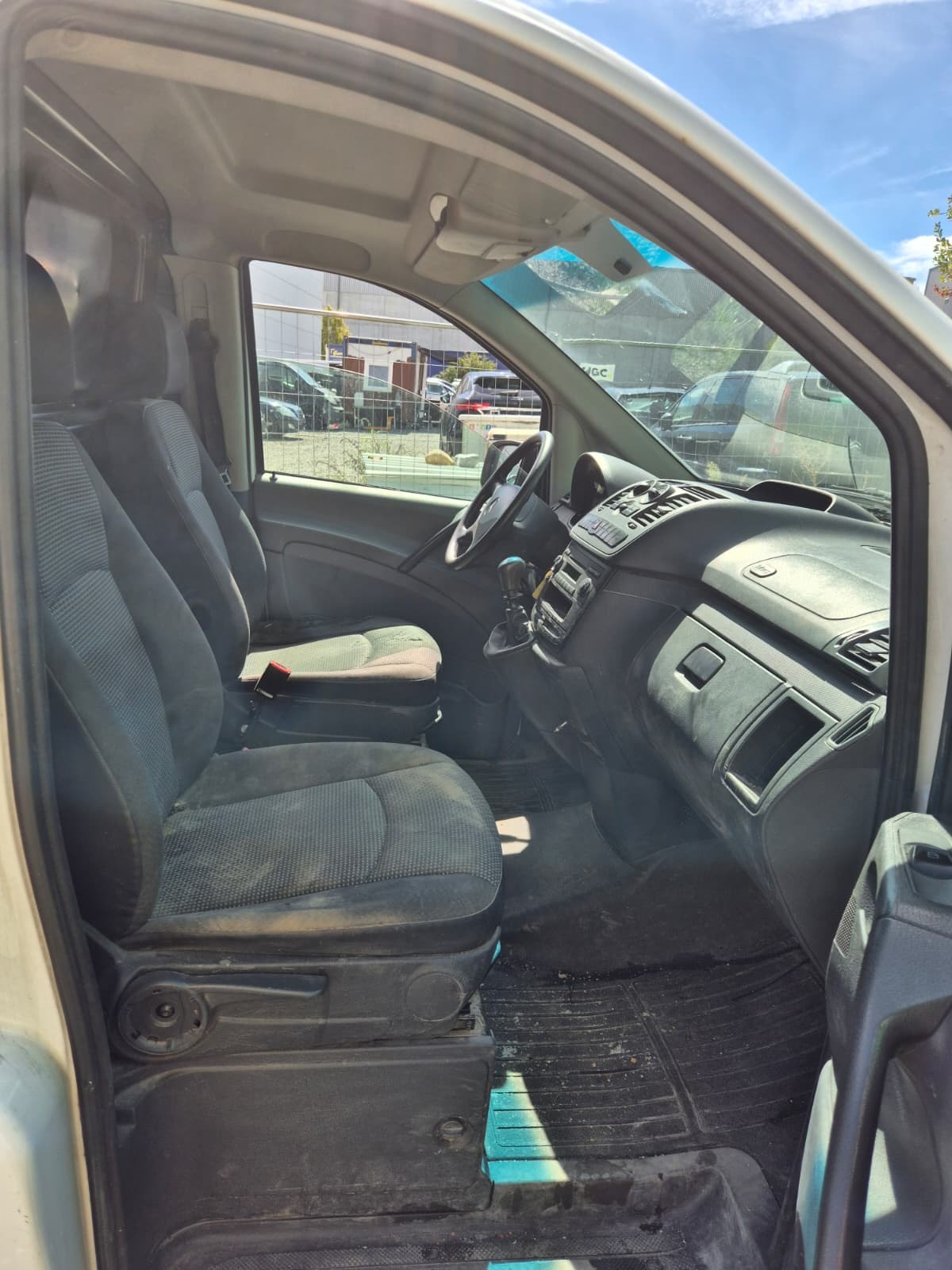 MERCEDES-BENZ Vito 113 CDI Mixto EL-image-4