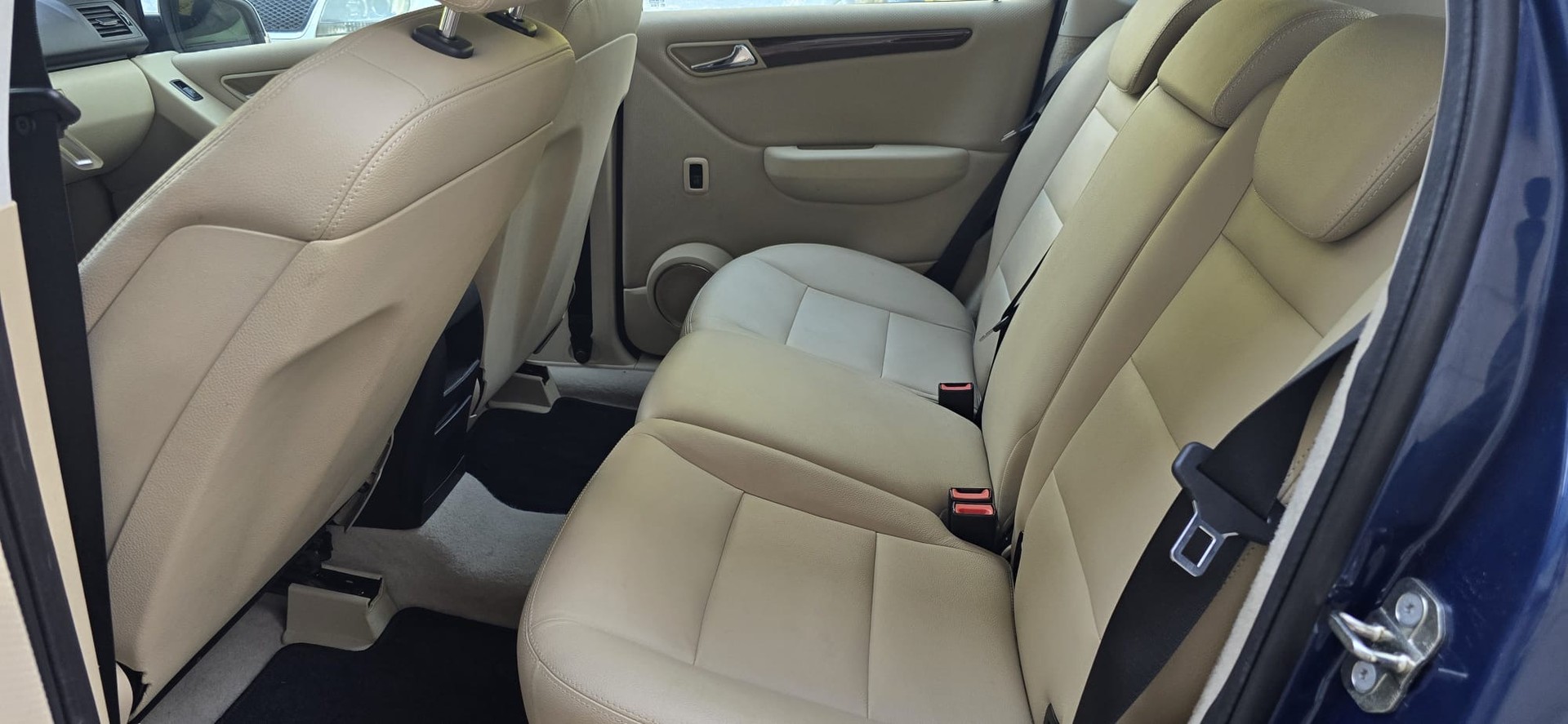 MERCEDES-BENZ A 180 Style Autotronic-image-6