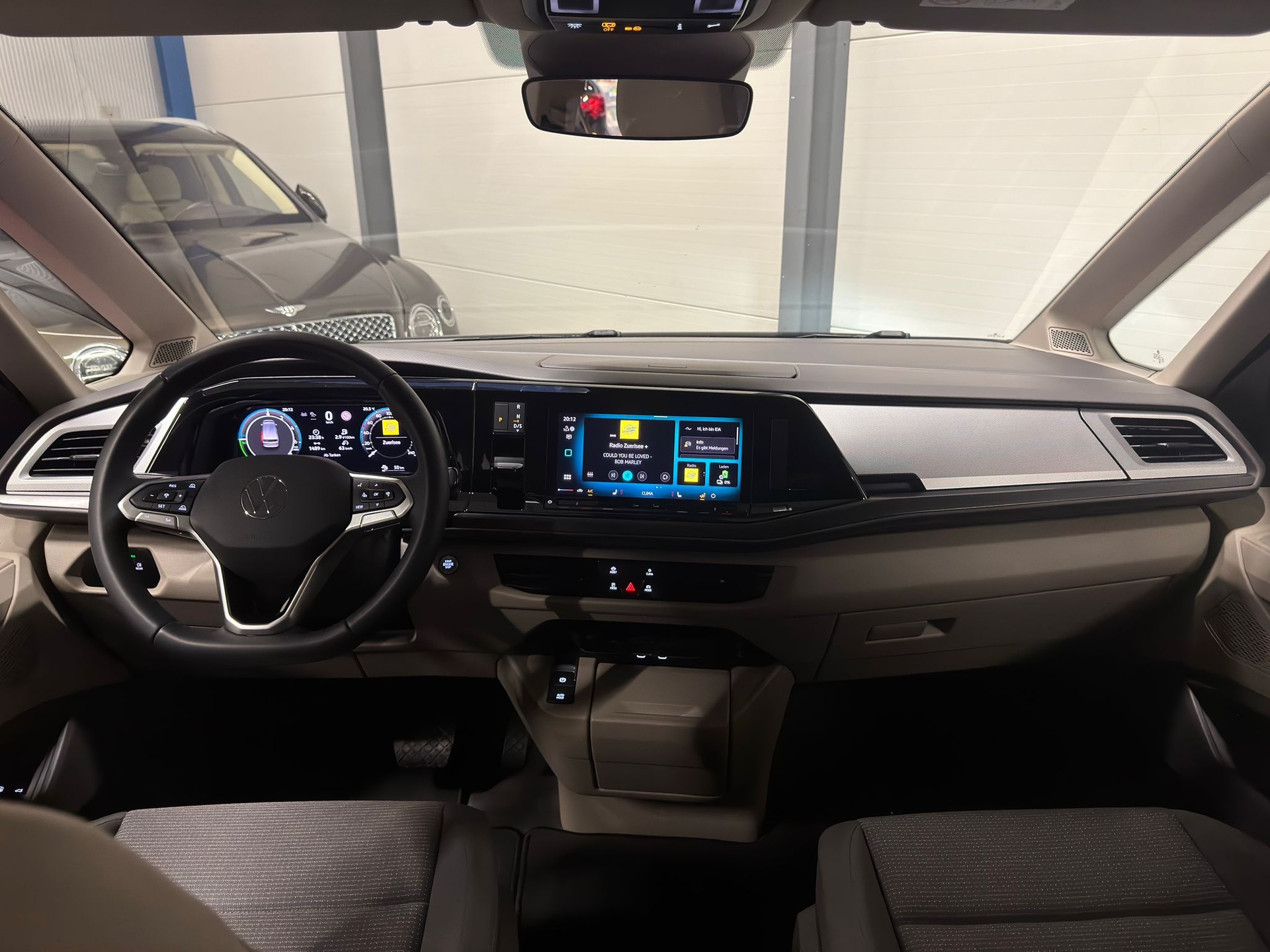 VW Multivan 1.5 TSI eHybrid Style DSG 4motion-image-7