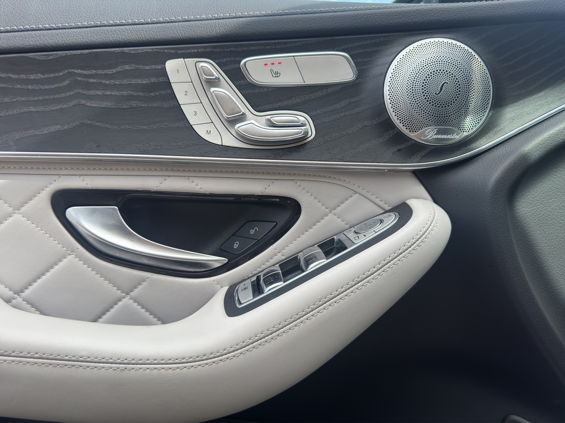 MERCEDES-BENZ 300 AMG Line 4m-image-20