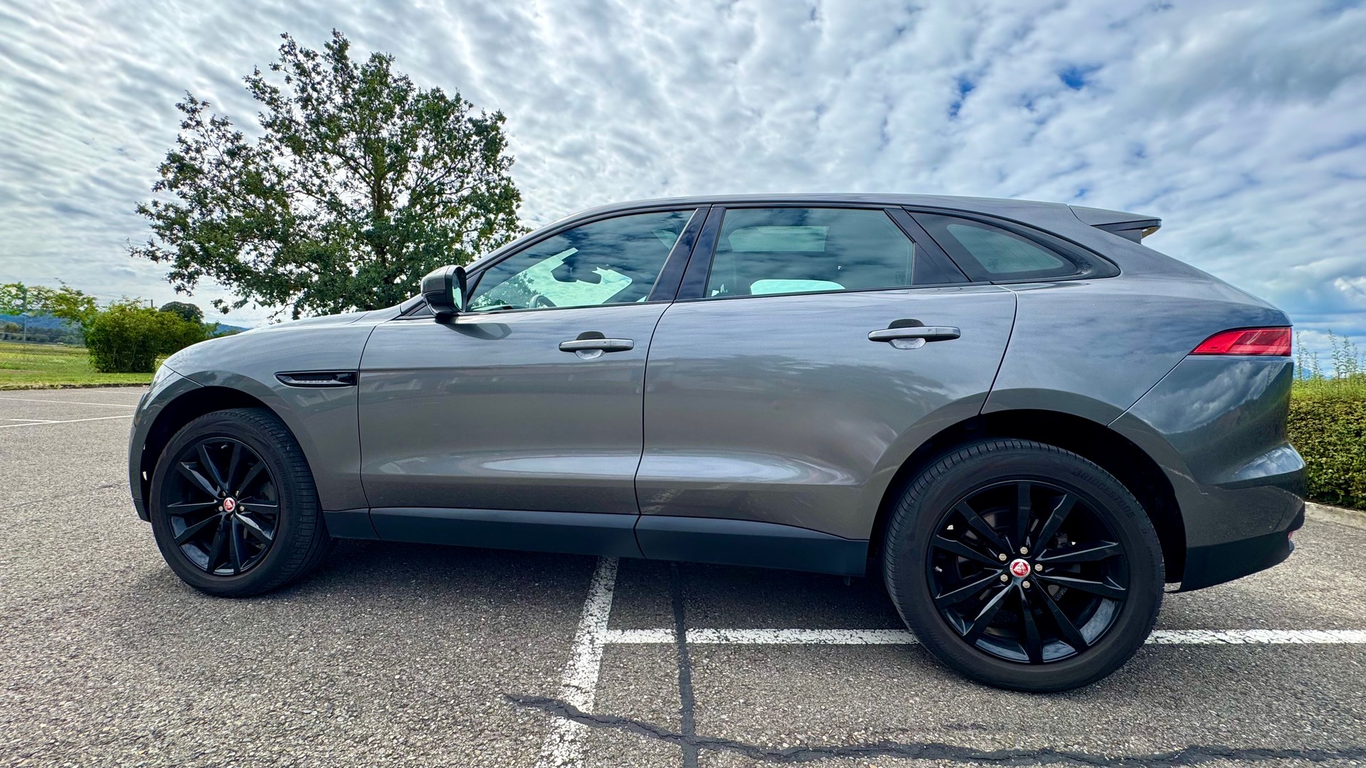 JAGUAR F-Pace 2.5 T 250 Prestige AWD-image-2