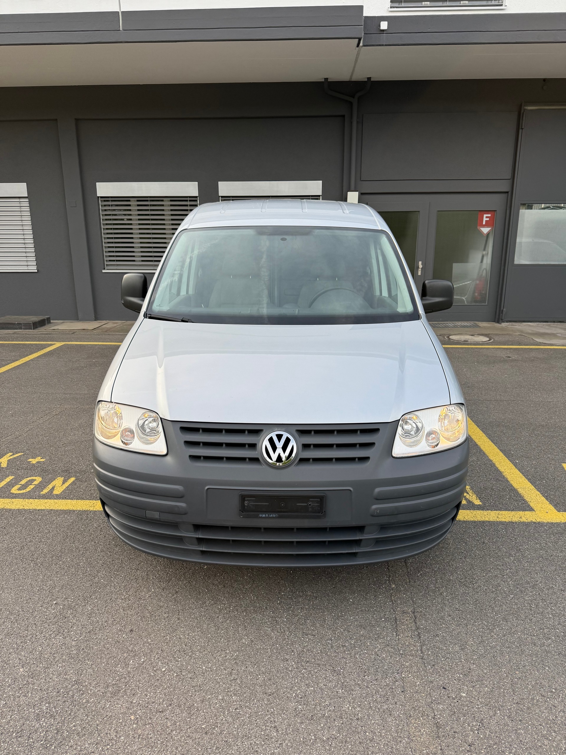 VW Caddy Life 1.9TDI PD 4Motion-image-5
