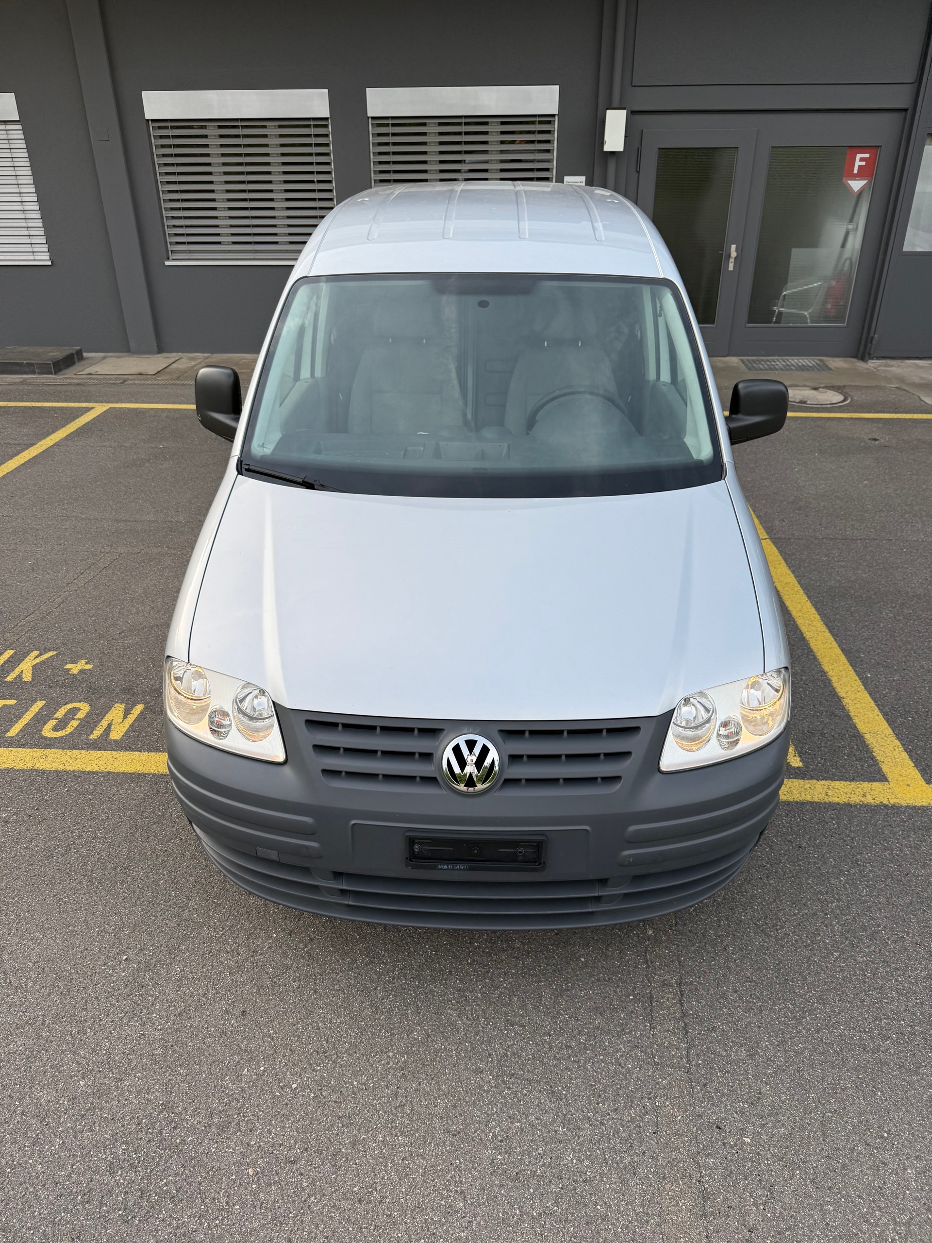 VW Caddy Life 1.9TDI PD 4Motion-image-1