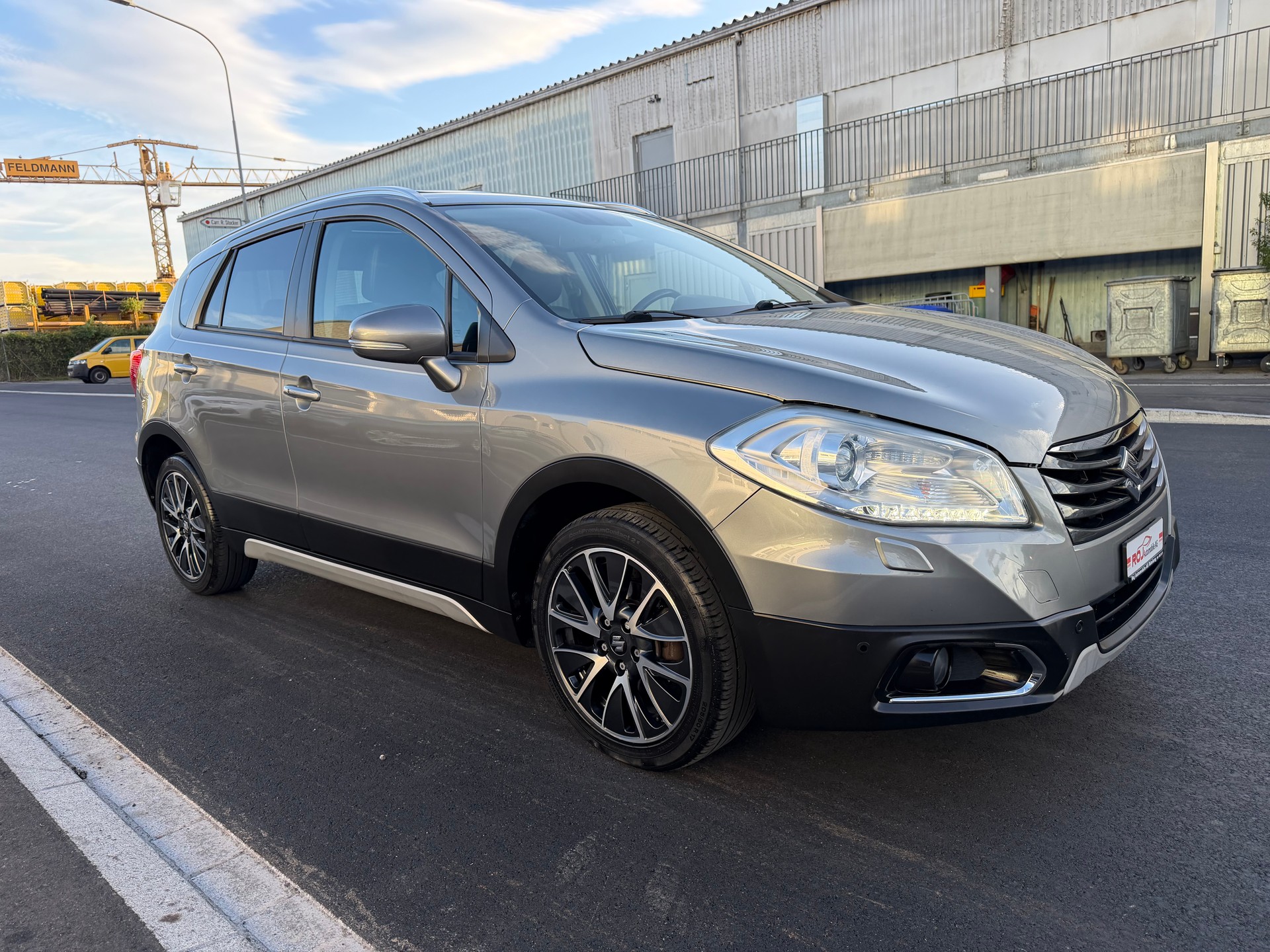SUZUKI SX4 S-Cross 1.6 TD PizSulai 4WD TCSS-image-3