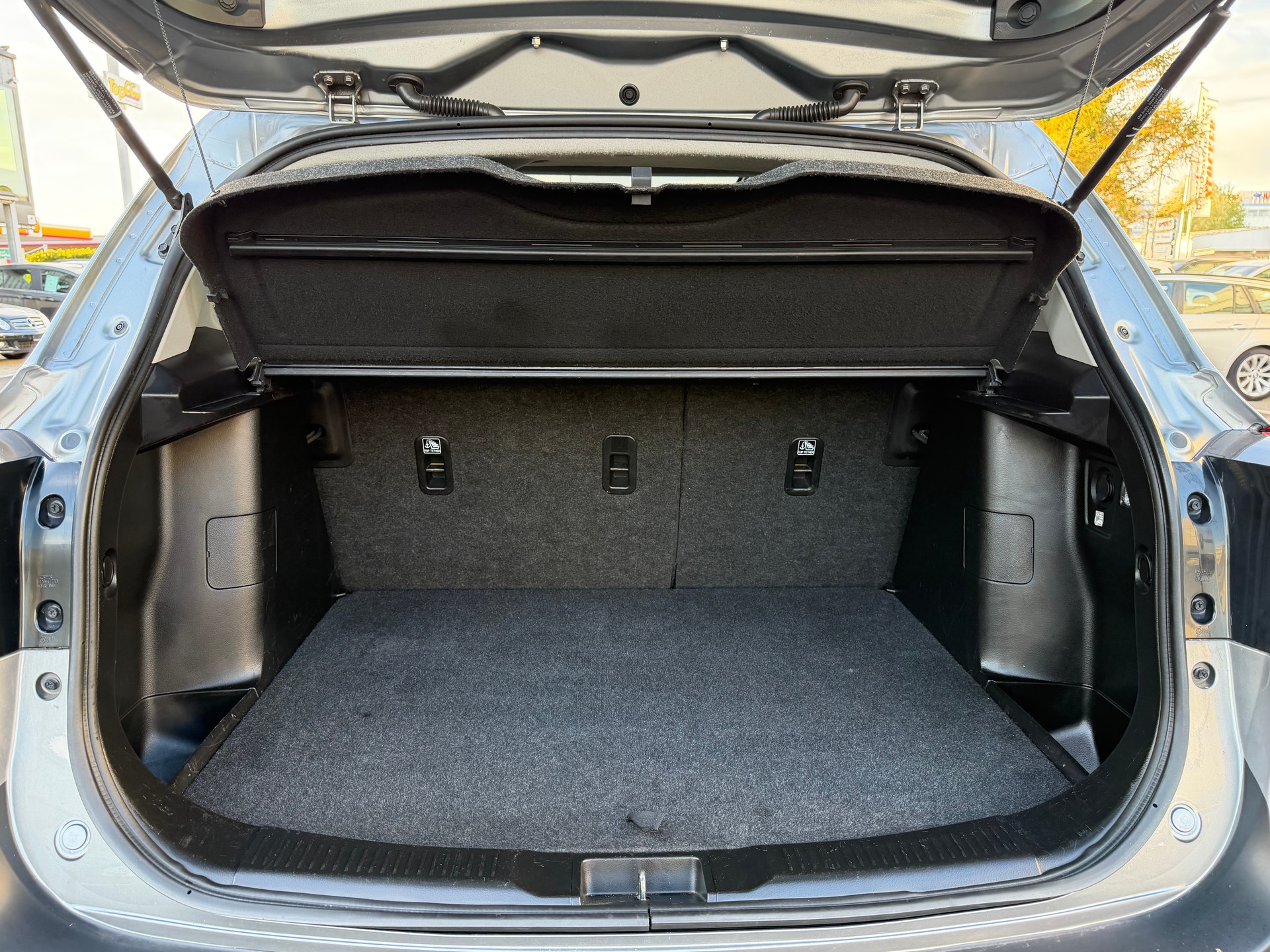 SUZUKI SX4 S-Cross 1.6 TD PizSulai 4WD TCSS-image-15
