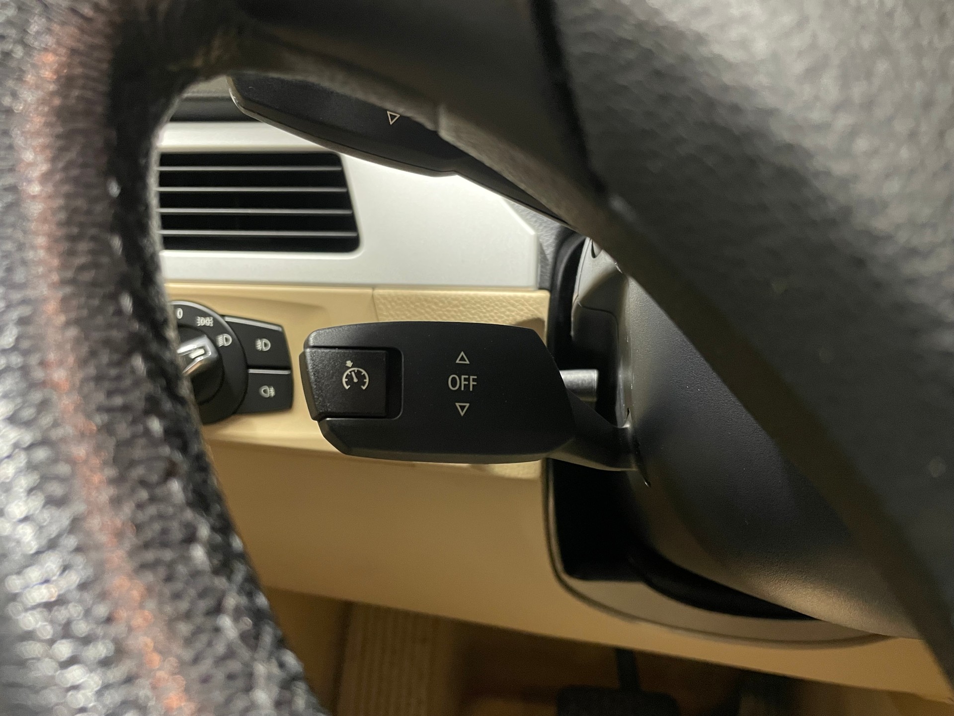 BMW 318i Access Steptronic (55)-image-7