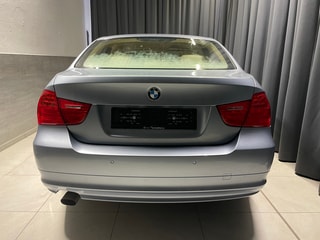 BMW 318i Access Steptronic (55)-image-13